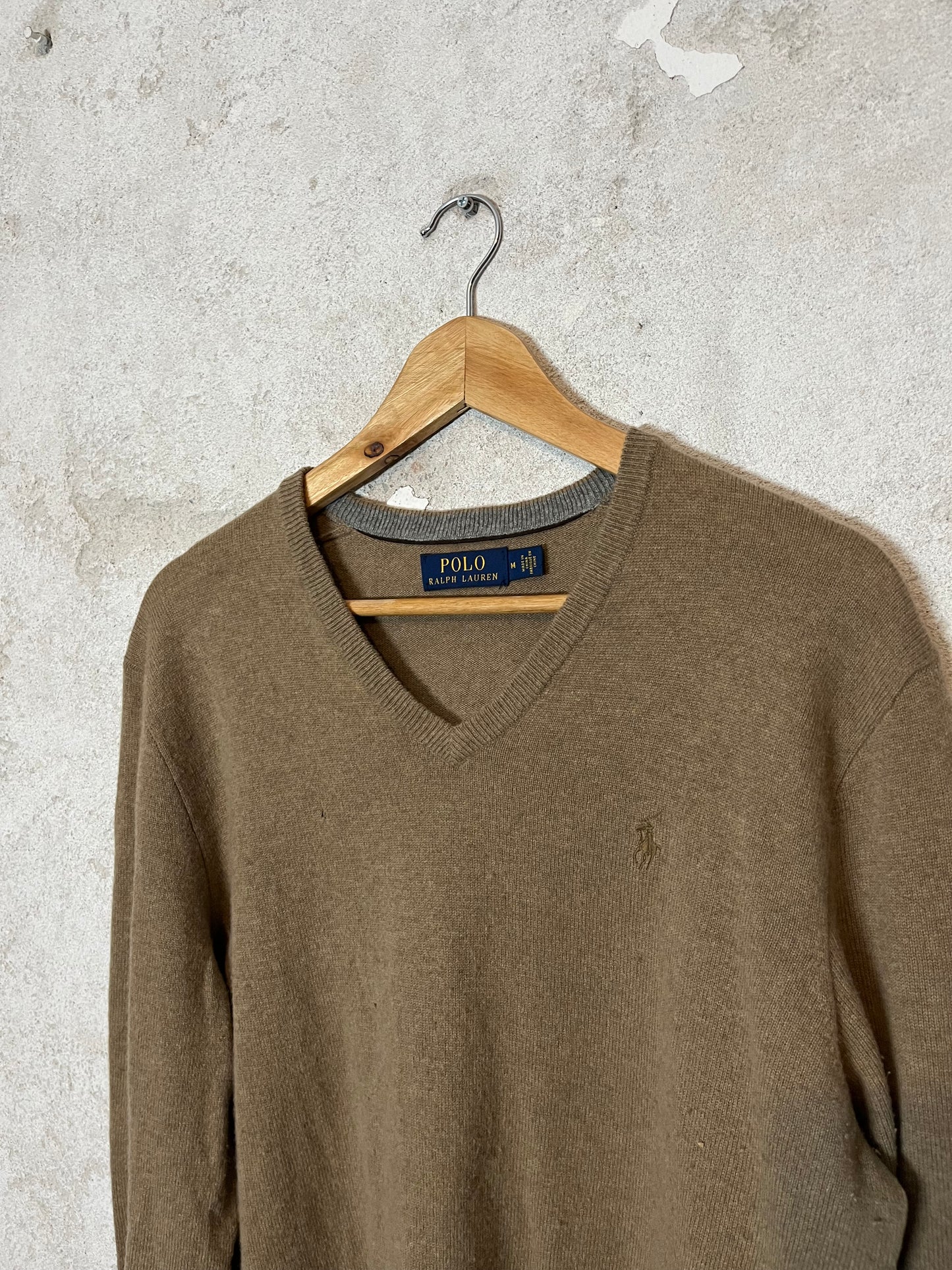 Ralph Lauren V neck sweater - M