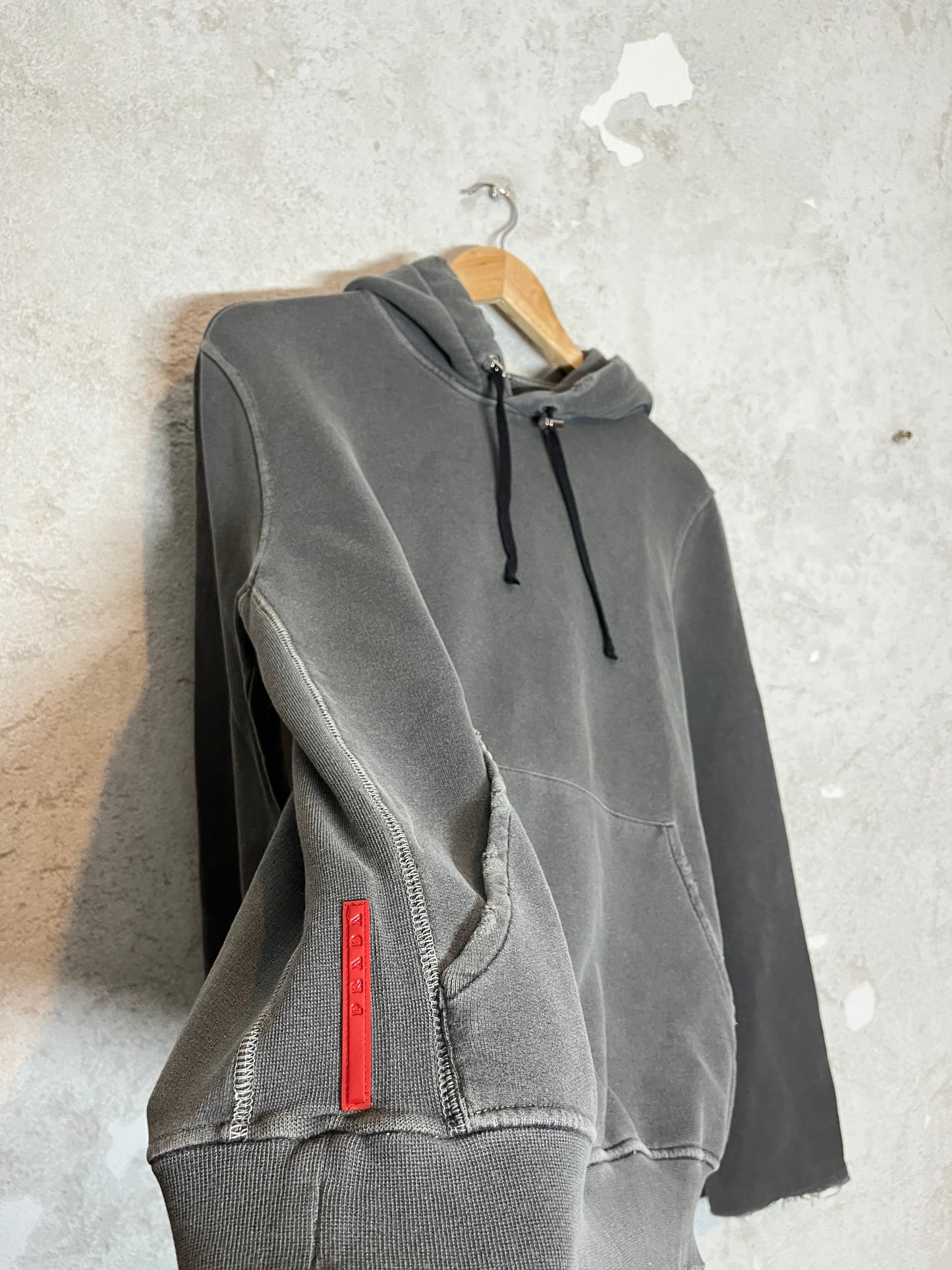 Prada vintage logo application hoodie - XL