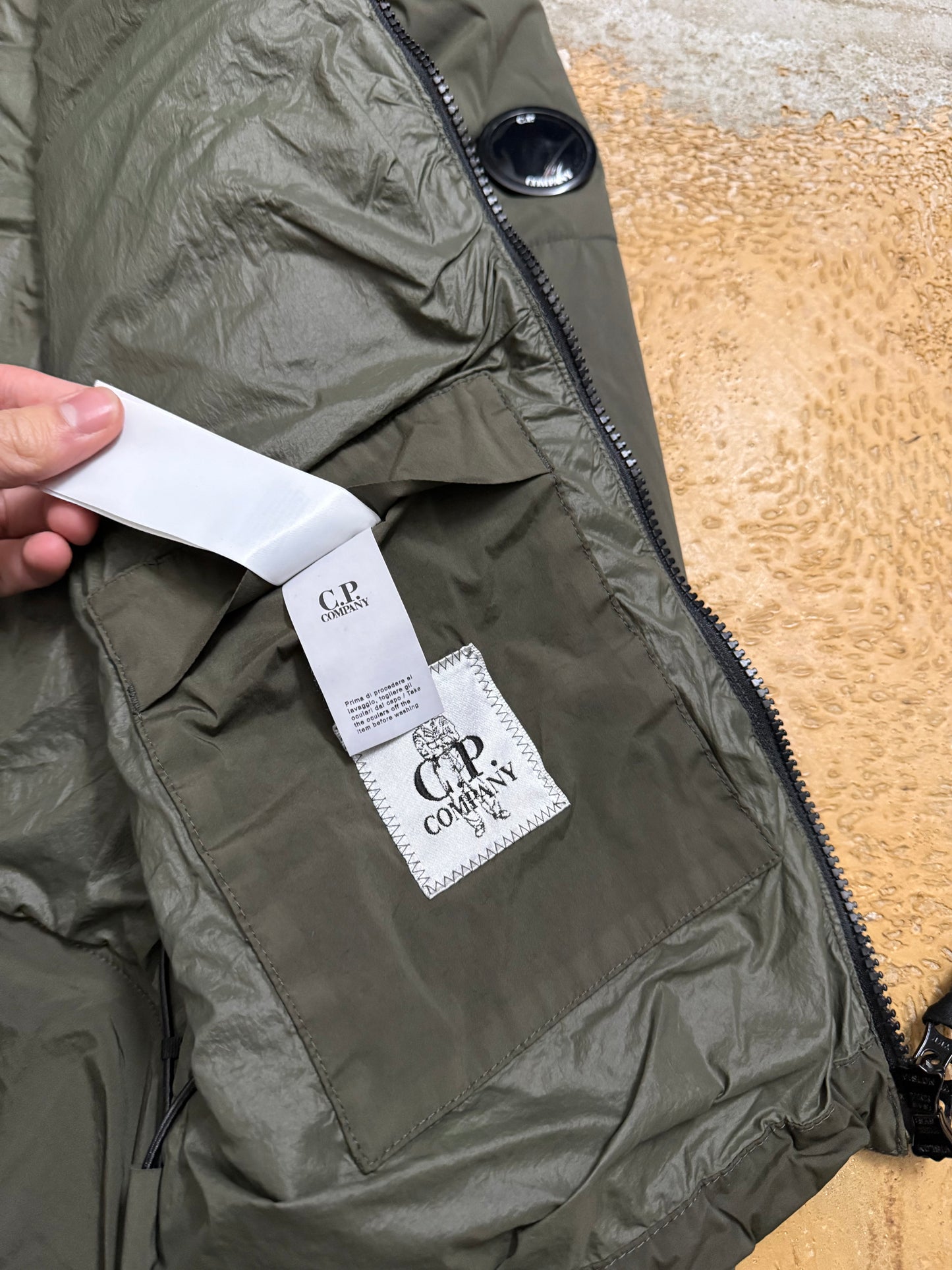 CP company D.D. Shell down lense jacket - L