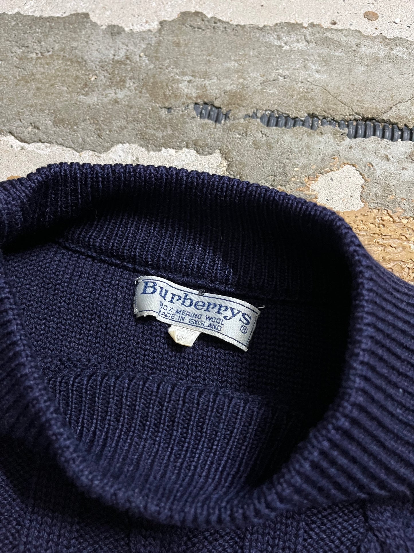 Burberry vintage Merino wool sweater - XL