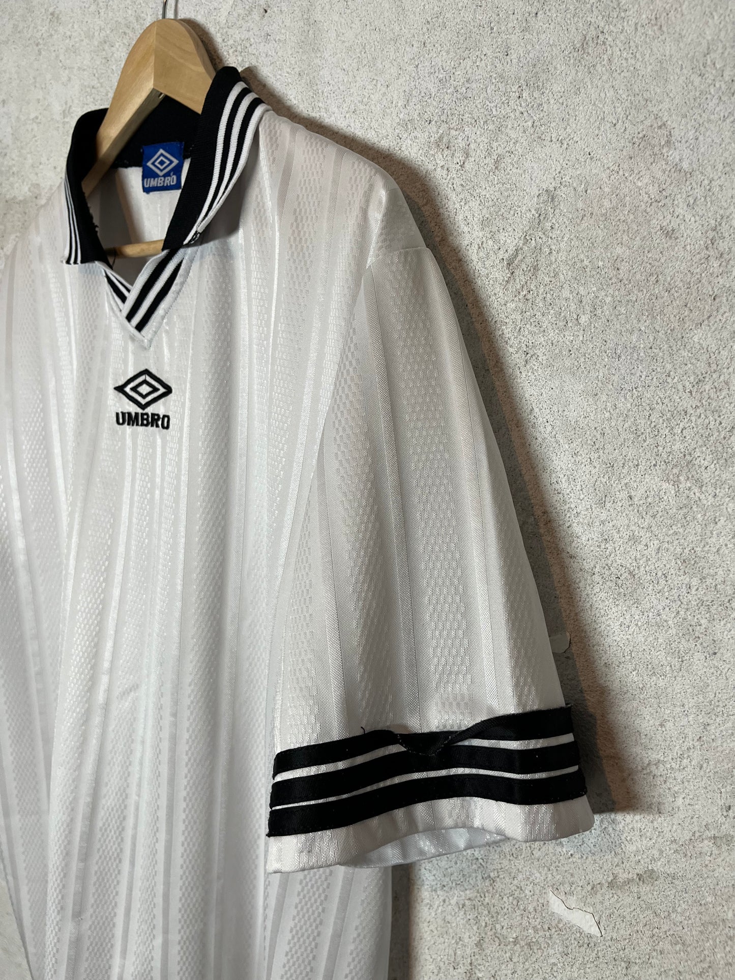 Umbro vintage sport shirt - XL