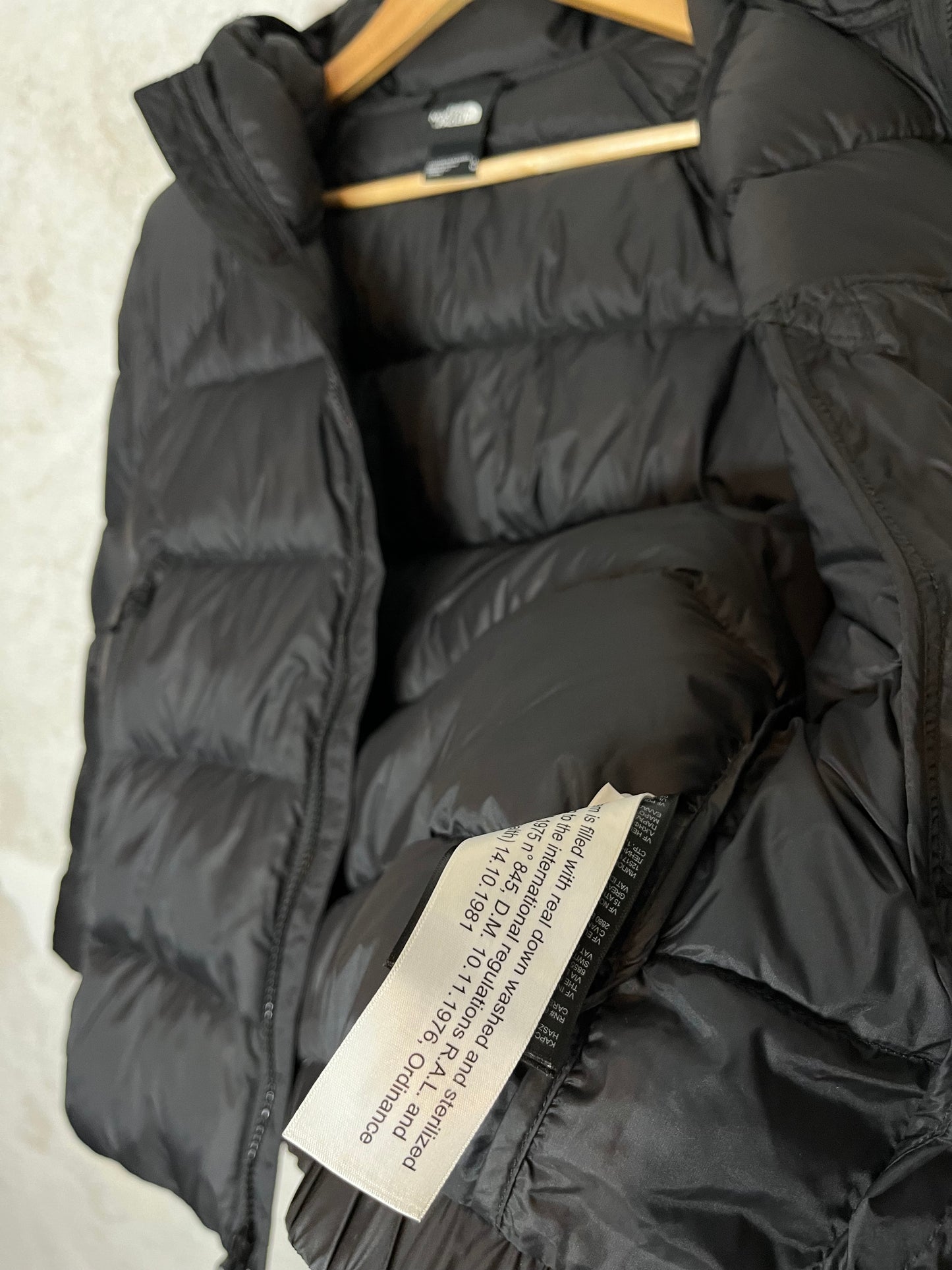 The North Face 550 puffer nuptse down winter jacket - M