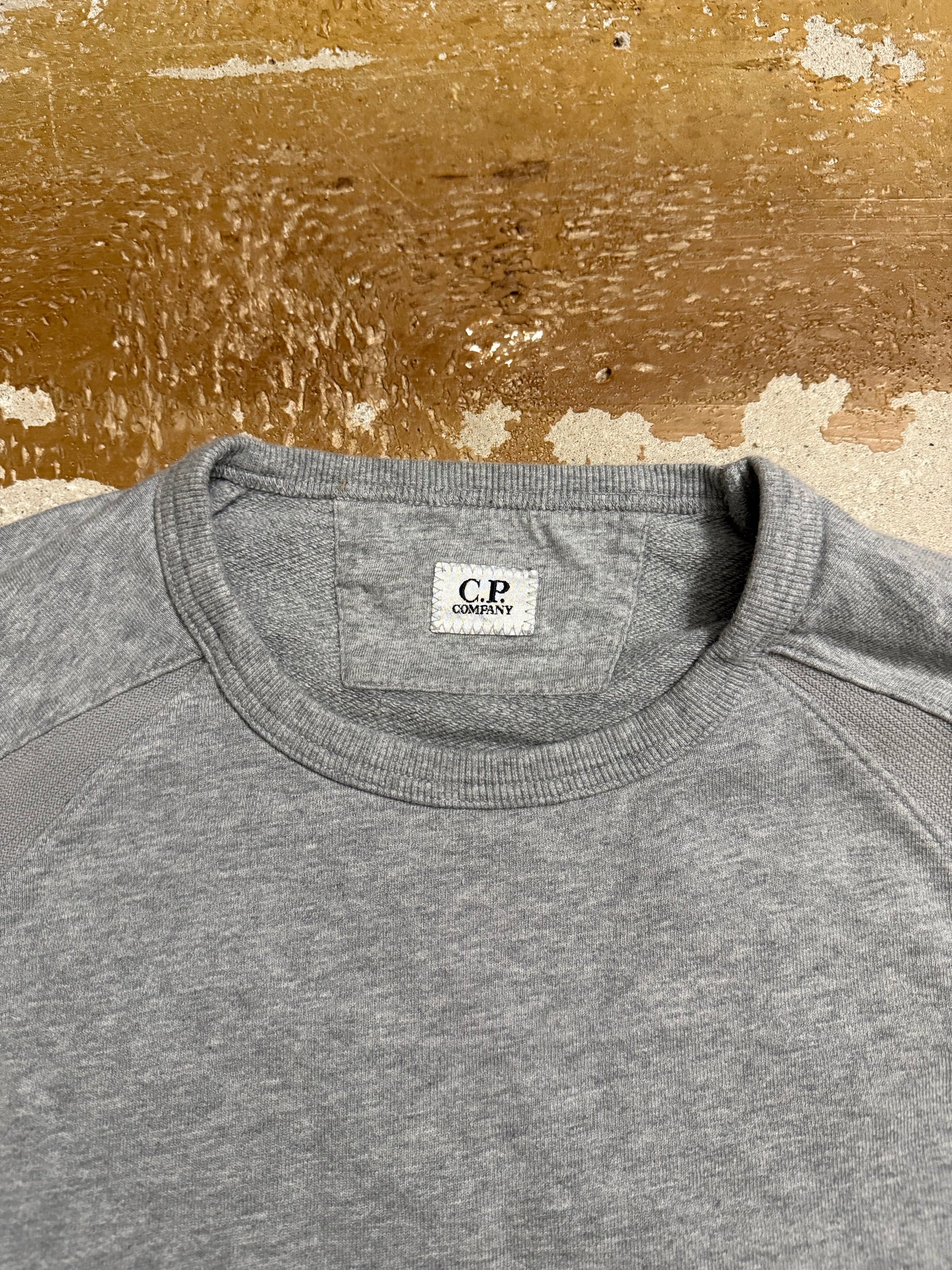 CP company lense sweater - L