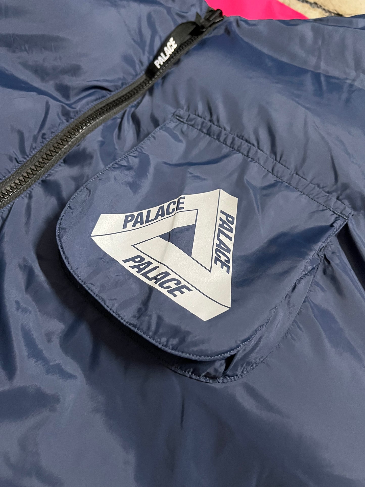 Palace Reversible Gore-Tex puffer bodywarmer - XL