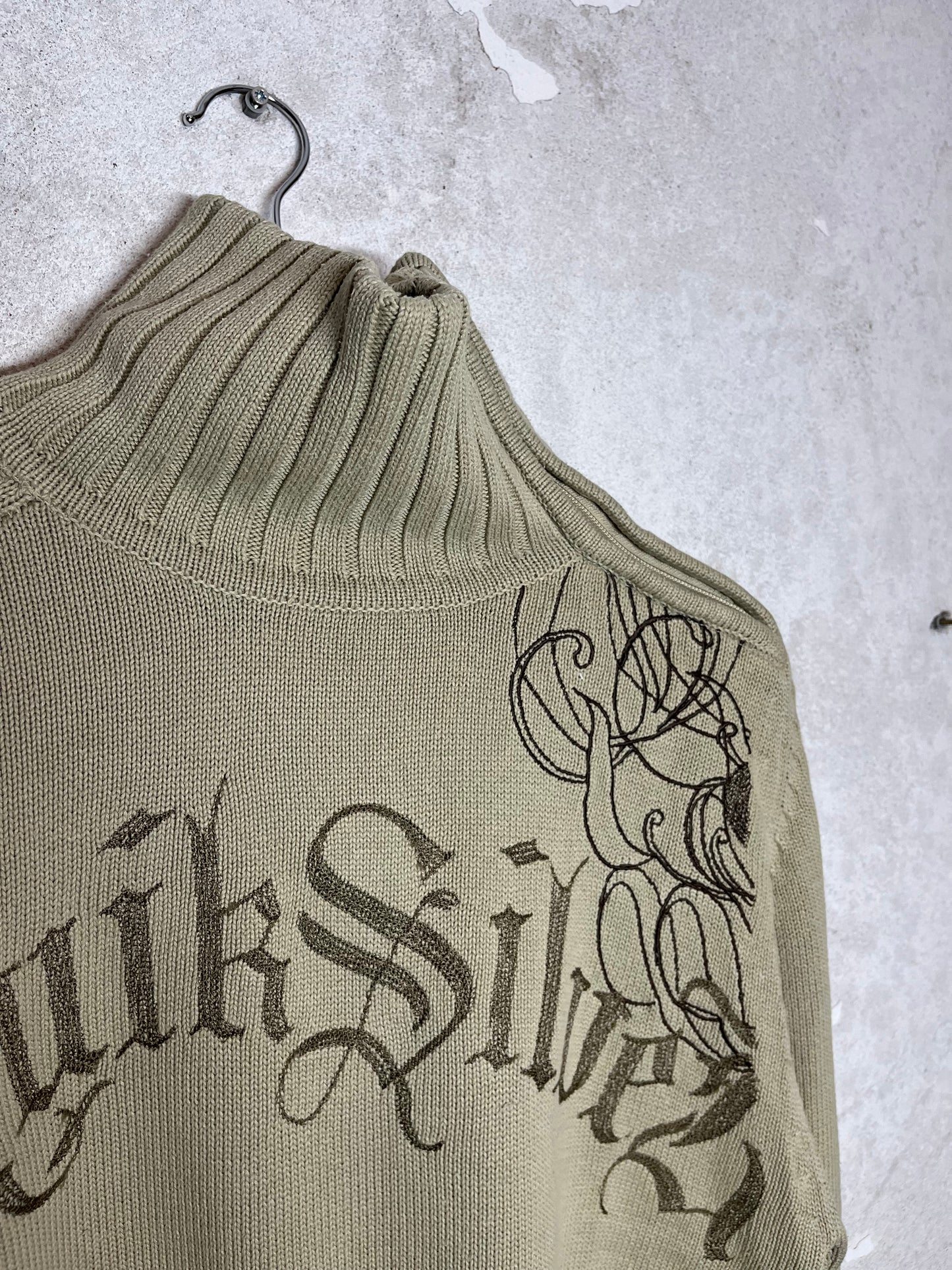 Quiksilver vintage retro 2000s assymetrical knit sweater - S