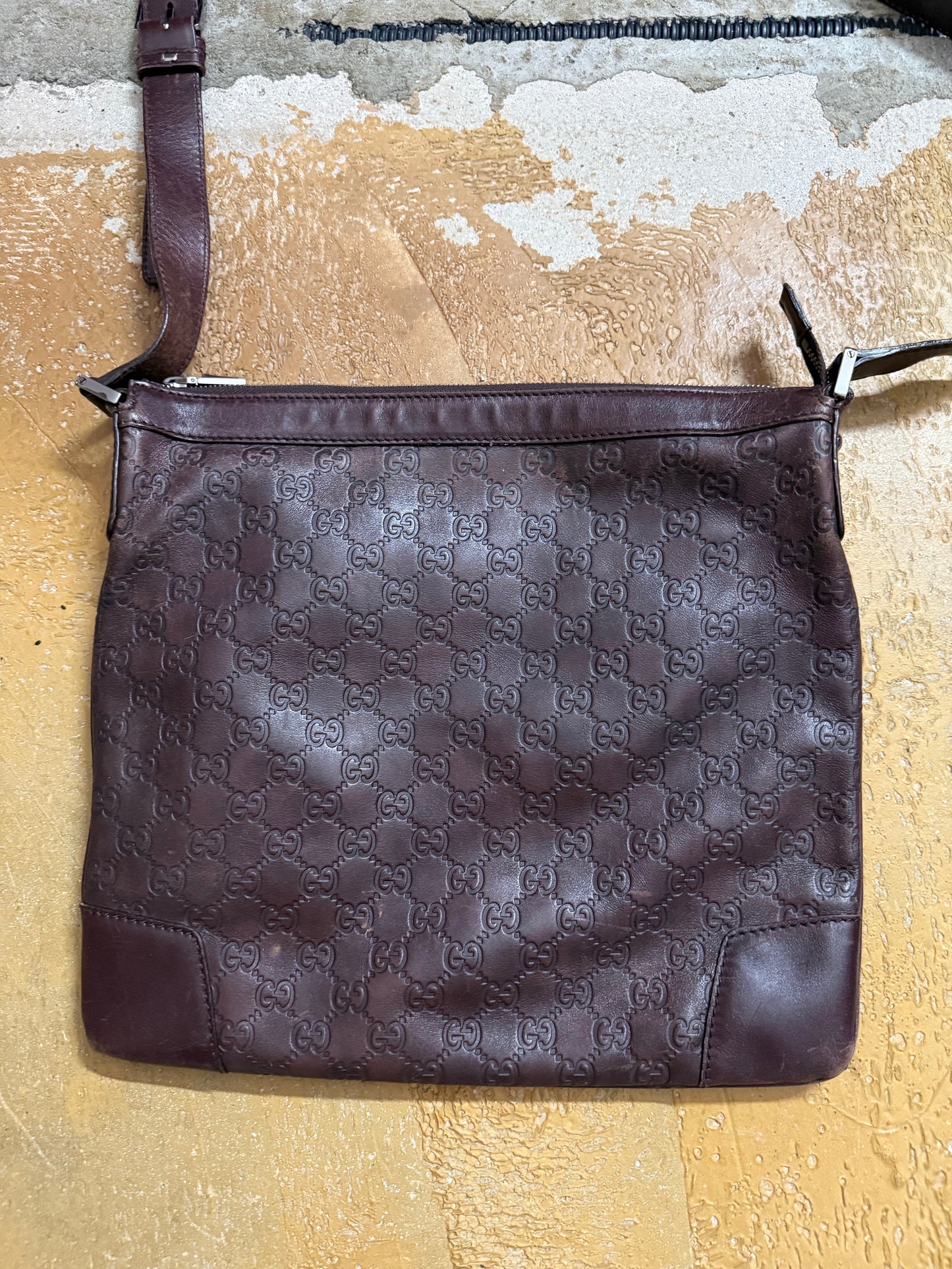 Gucci leather monogram shoulder bag