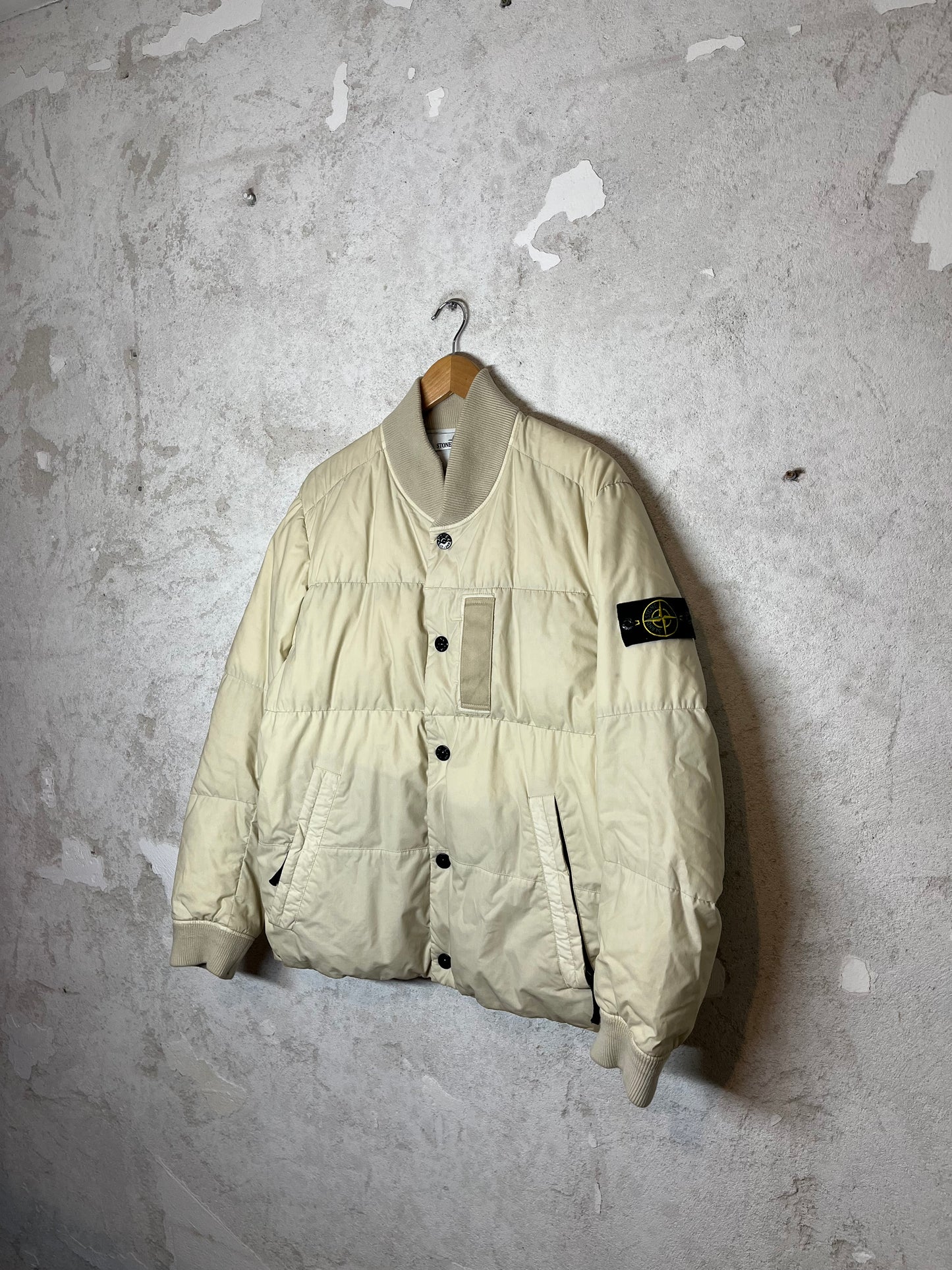 Stone Island puffer winter jacket - L