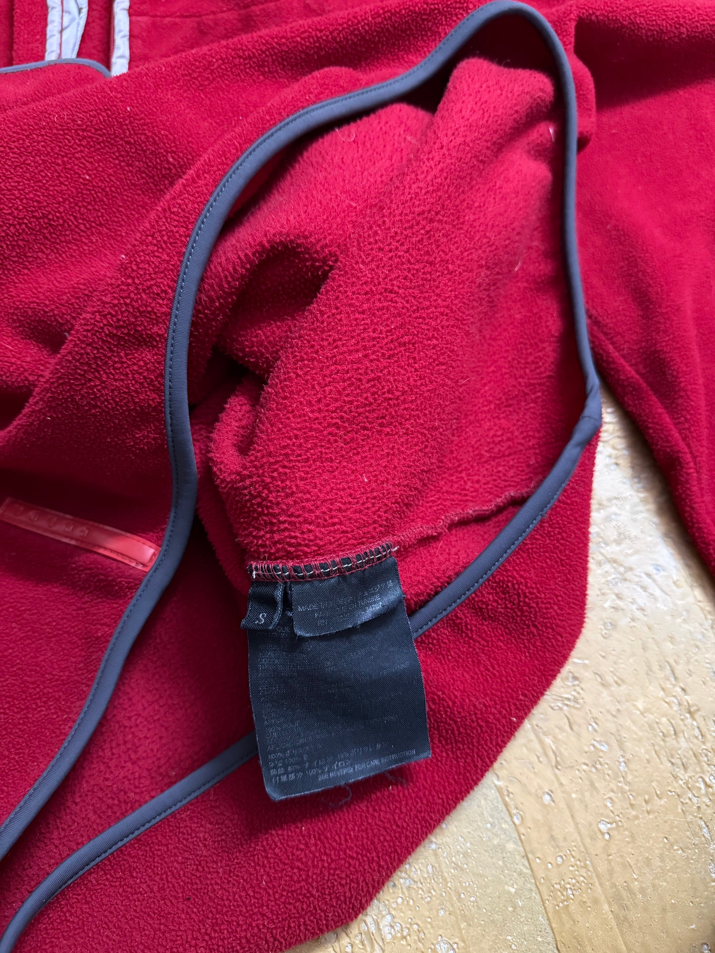 Prada vintage red fleece sweatshirt - S