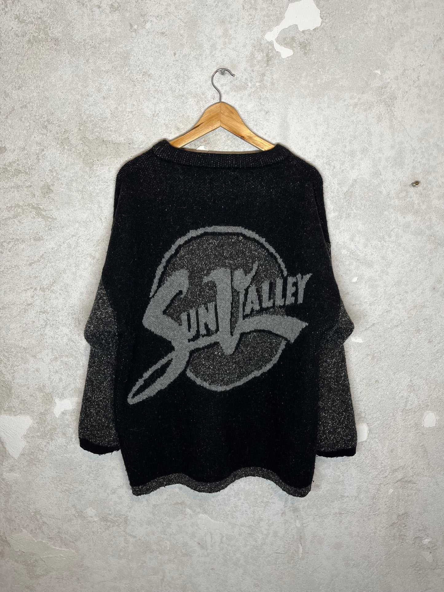 Sun Valley vintage retro ski snowboard heavy knit sweatshirt