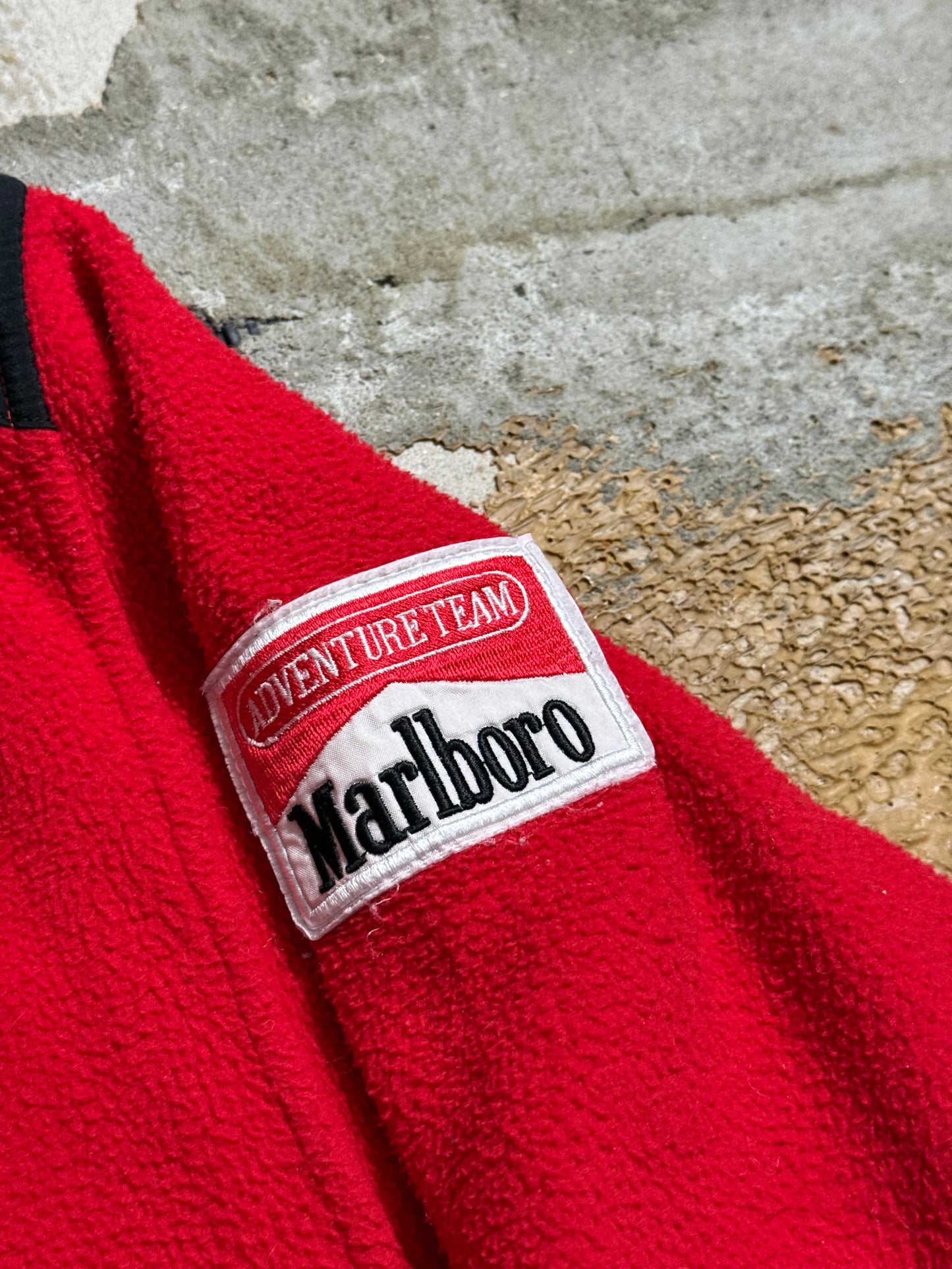Marlboro vintage adventure team rare fleece sweater - L
