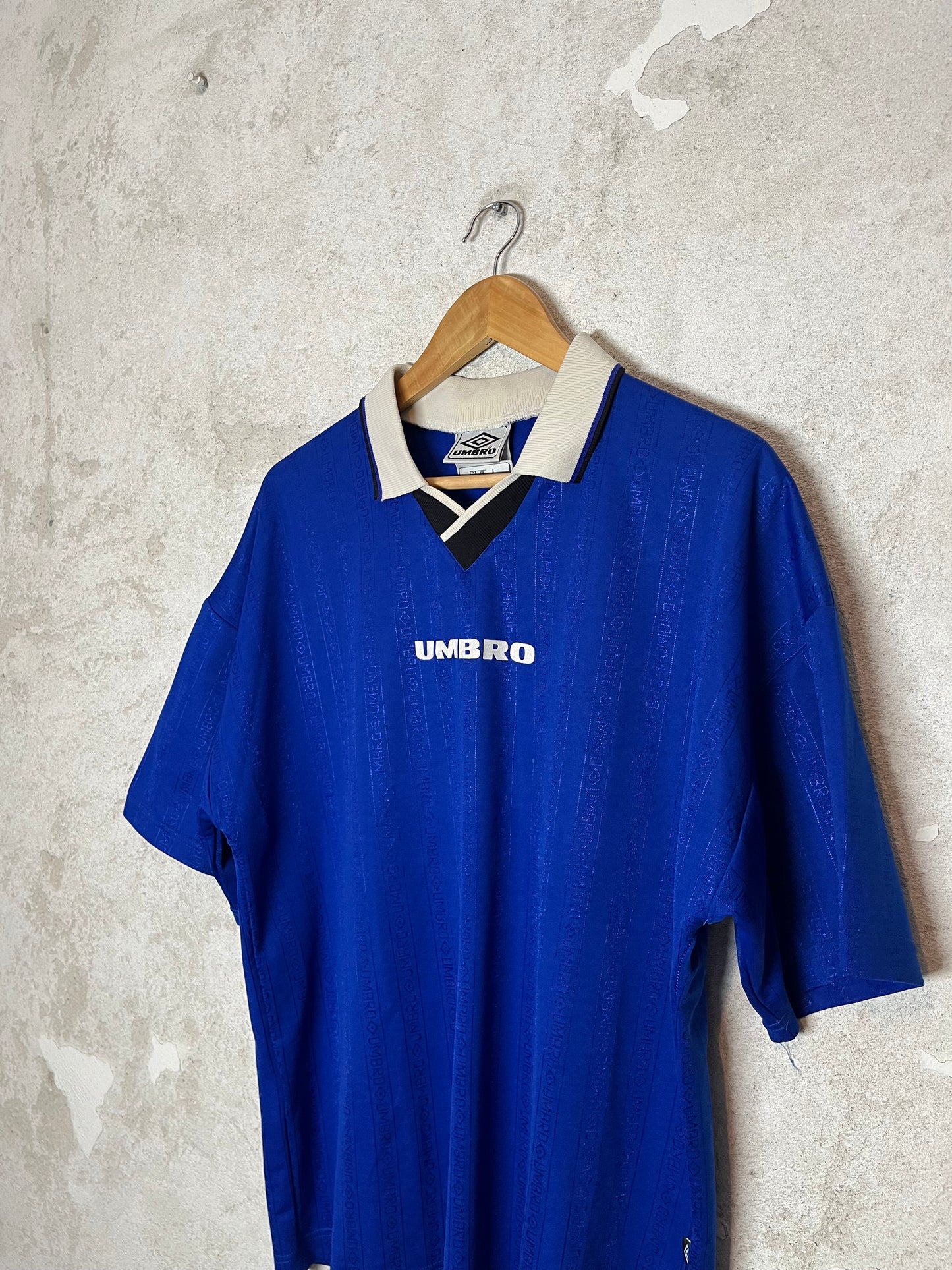 Umbro vintage sport shirt - XL