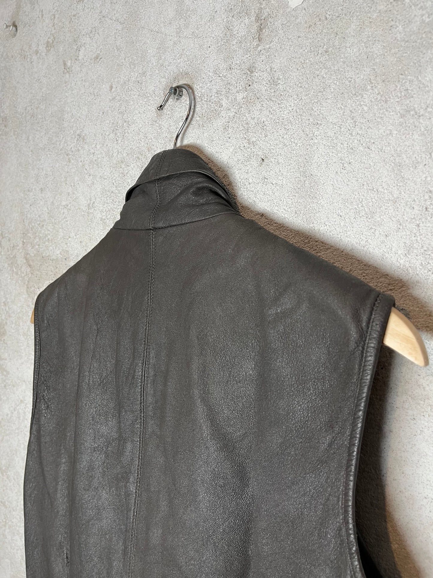 Rick Owens lamb leather sleeveless biker zipper jacket - M