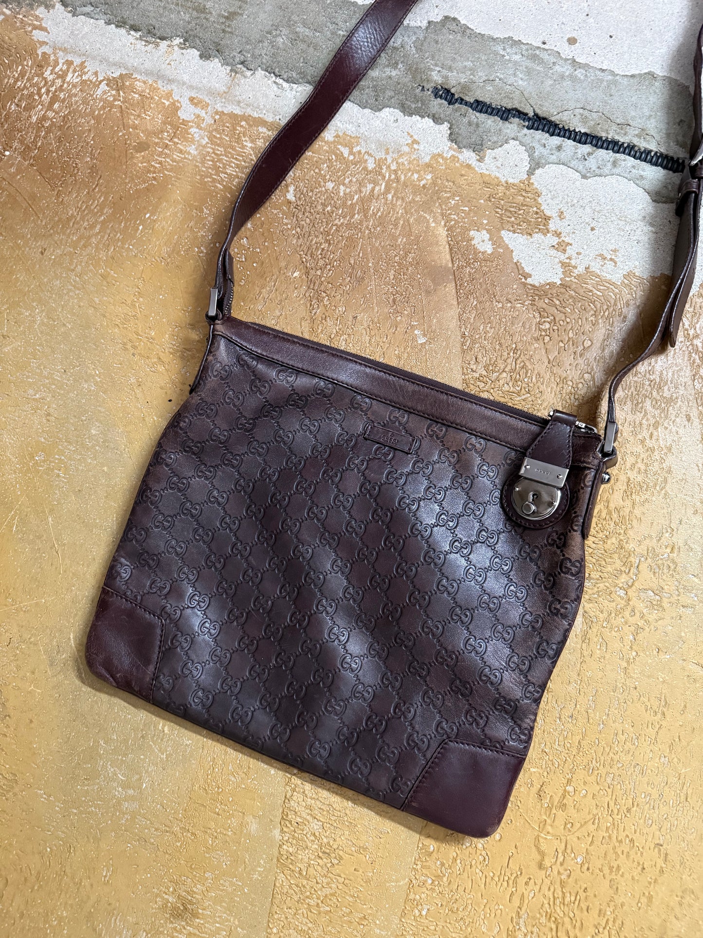 Gucci leather monogram shoulder bag