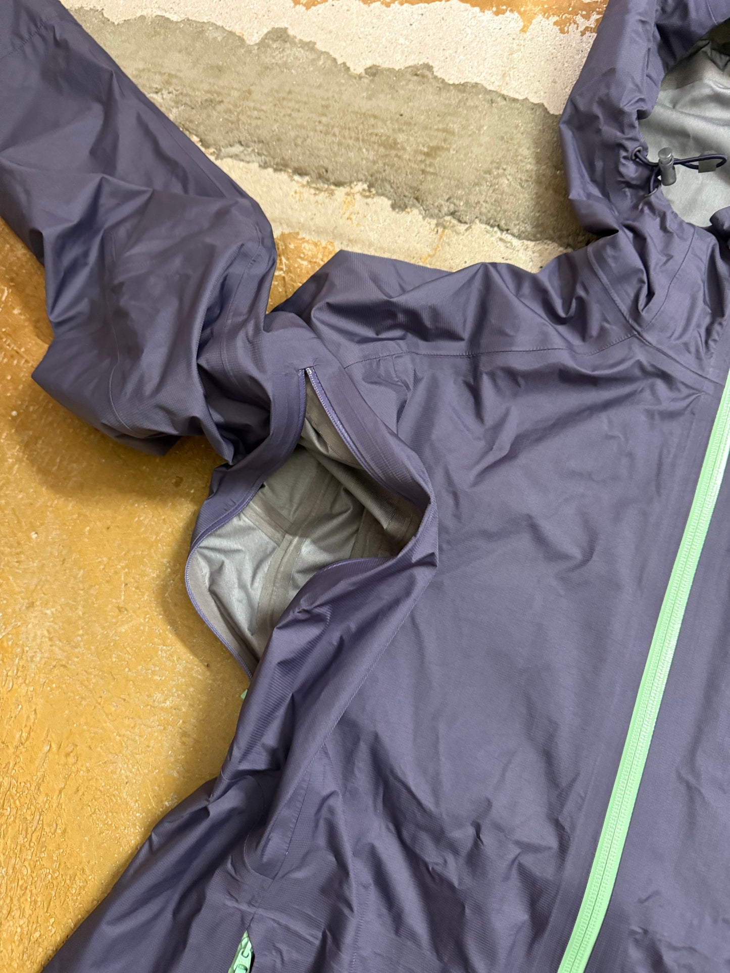 Salomon Clima Pro Storm rain jacket armpit zipper - M