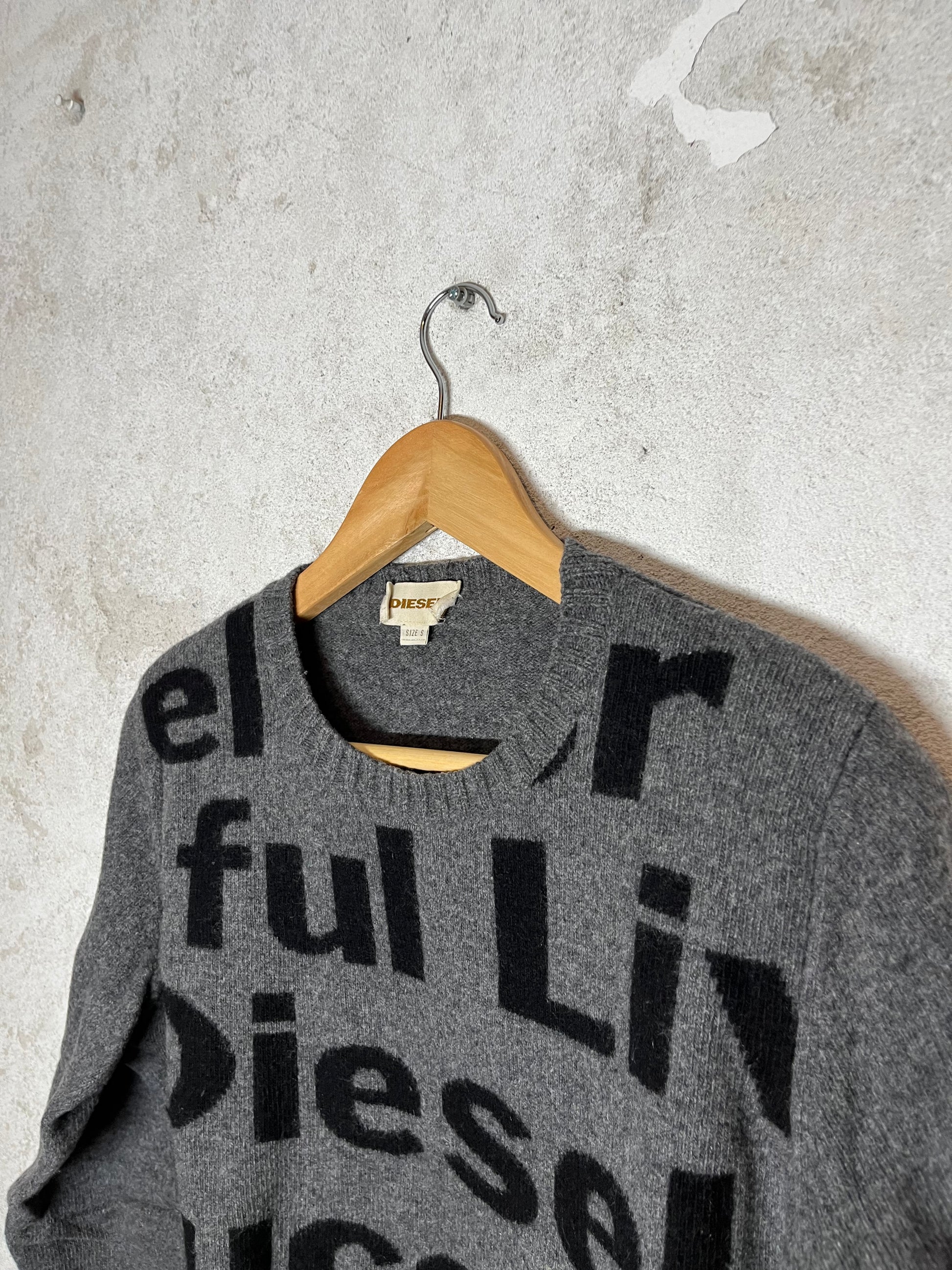 Diesel vintage retro 2000s wool knit sweatshirt