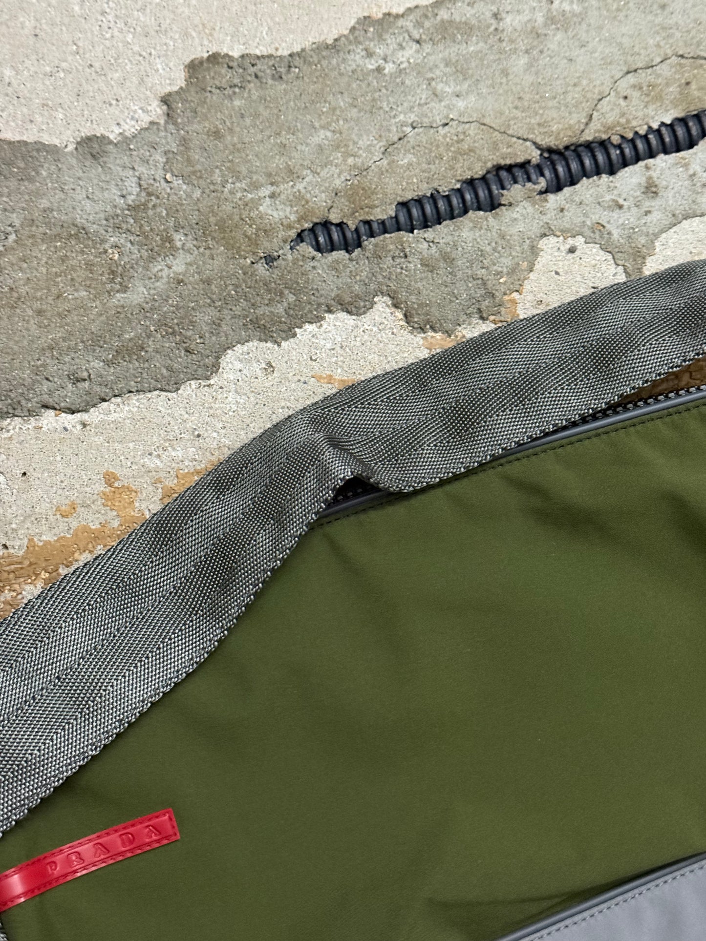 Prada vintage “SHWFFF” vintage designer bag