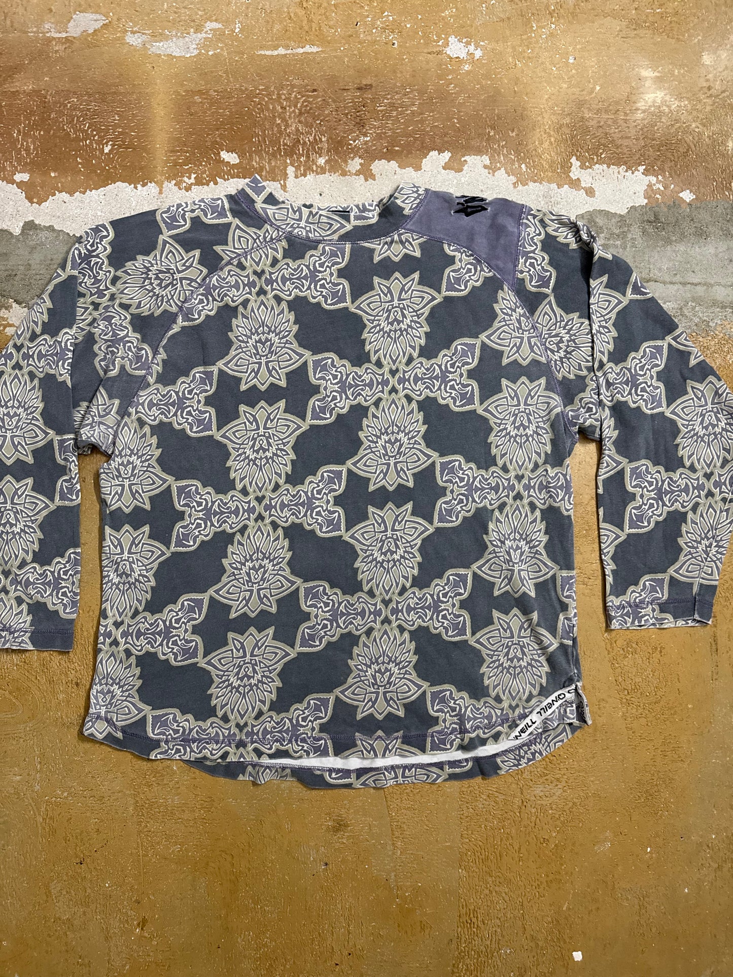 O’neill rare funky 90s longsleeve shirt - L