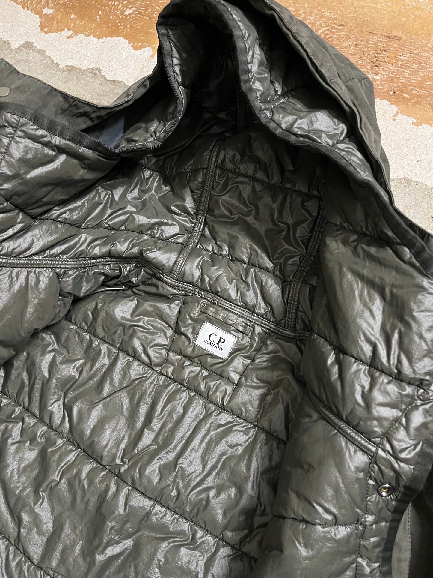 CP Company 50 fili rubber long parka jacket - XL