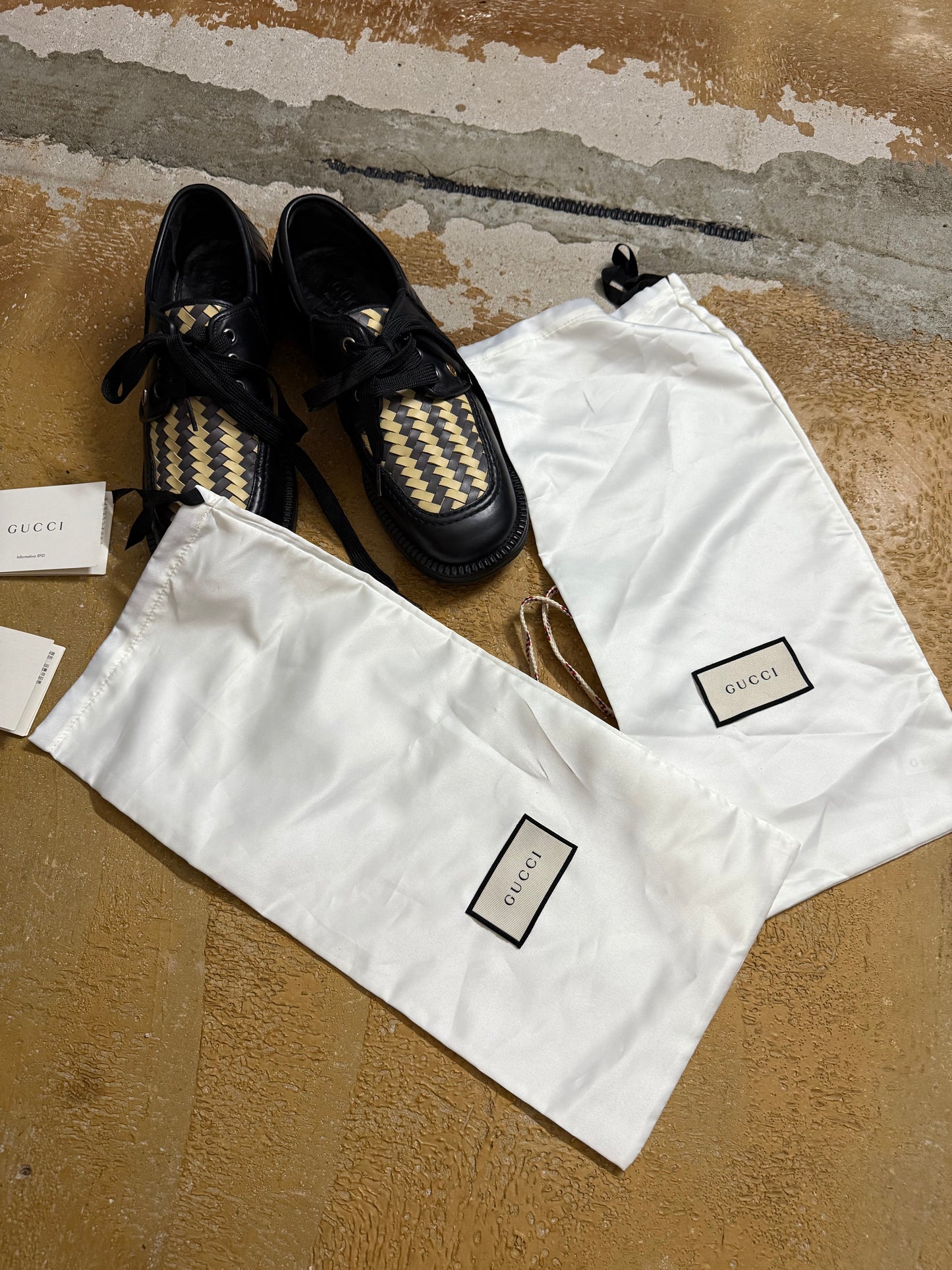 Gucci leather woven loafers - 39