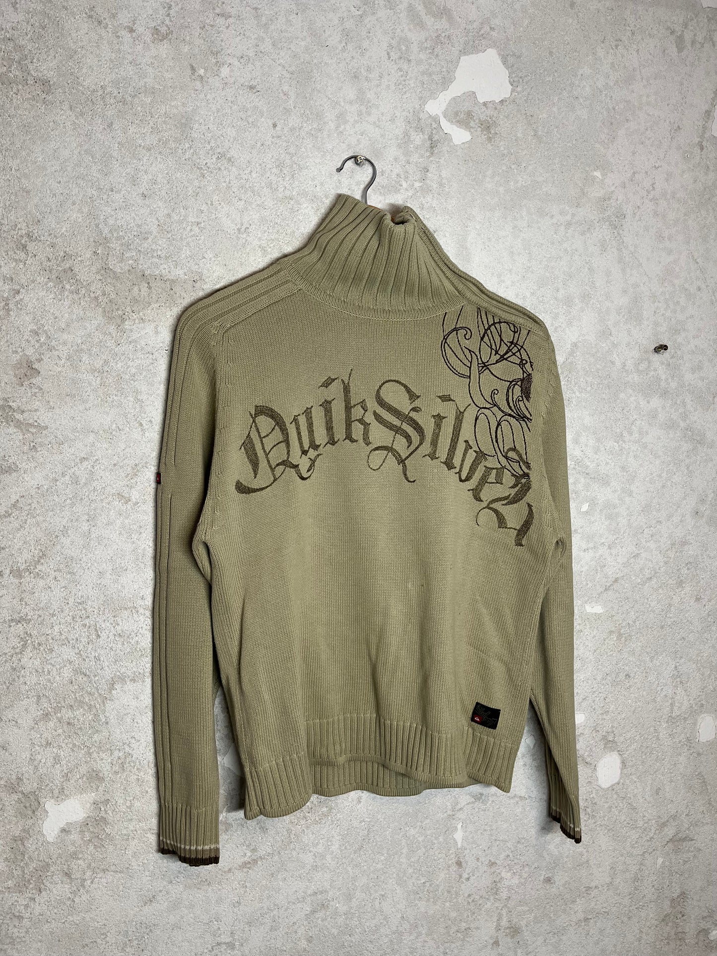 Quiksilver vintage retro 2000s assymetrical knit sweater