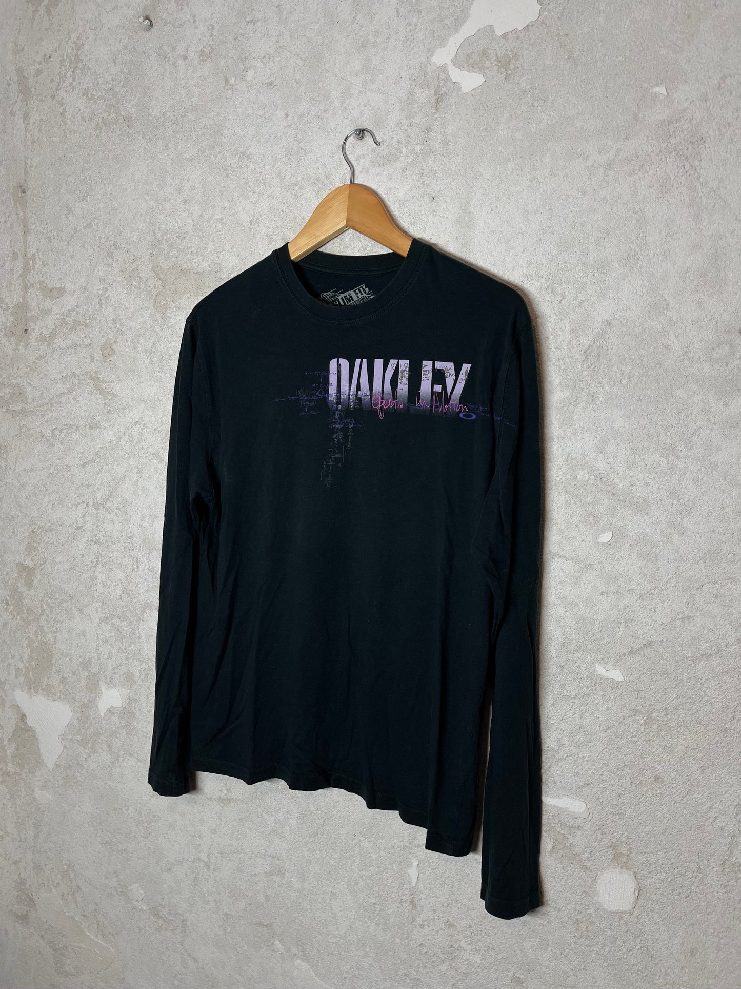 Oakley vintage y2k 2000s 90s archive longsleeve t-shirt