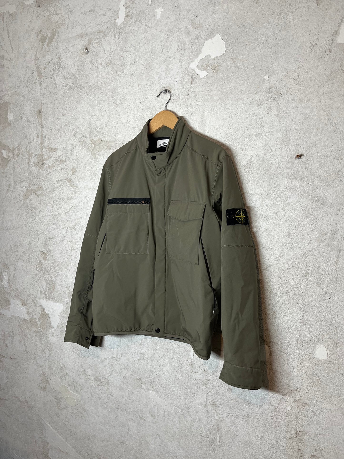 Stone Island soft shell-r primaloft jacket - M