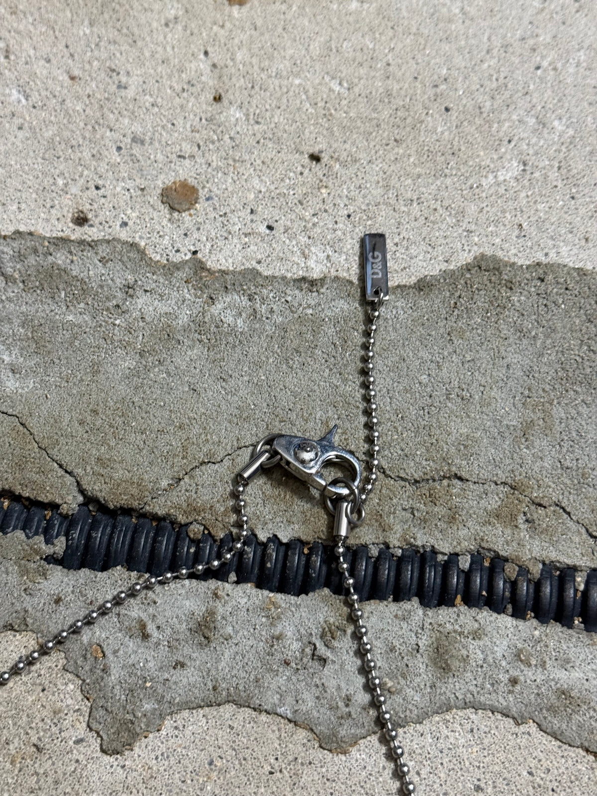 I love Dolce & Gabbana silver necklace