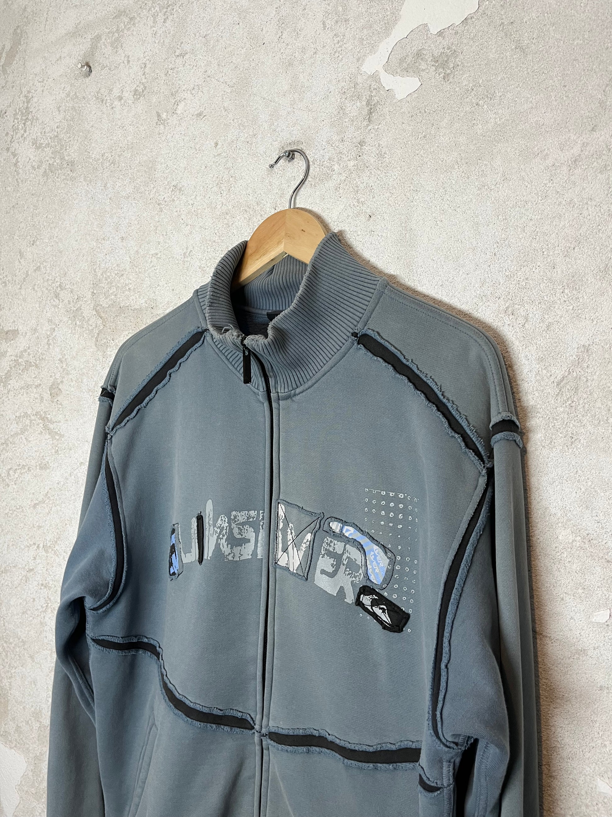 Quiksilver vintage 2000s surf skate zip-up sweater