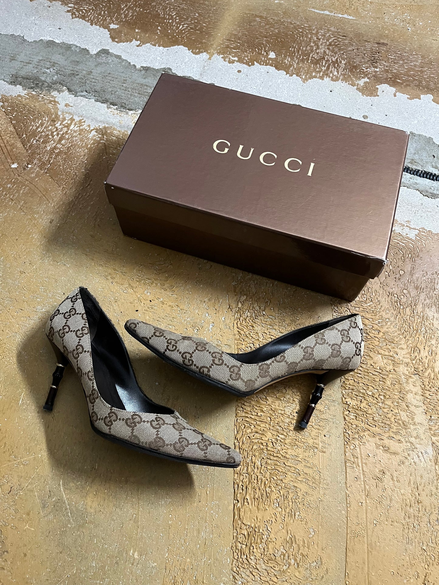 Gucci monogram vintage kitten heels - 37,5