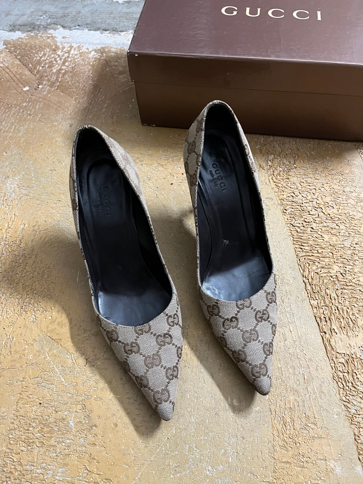 Gucci monogram vintage kitten heels - 37,5