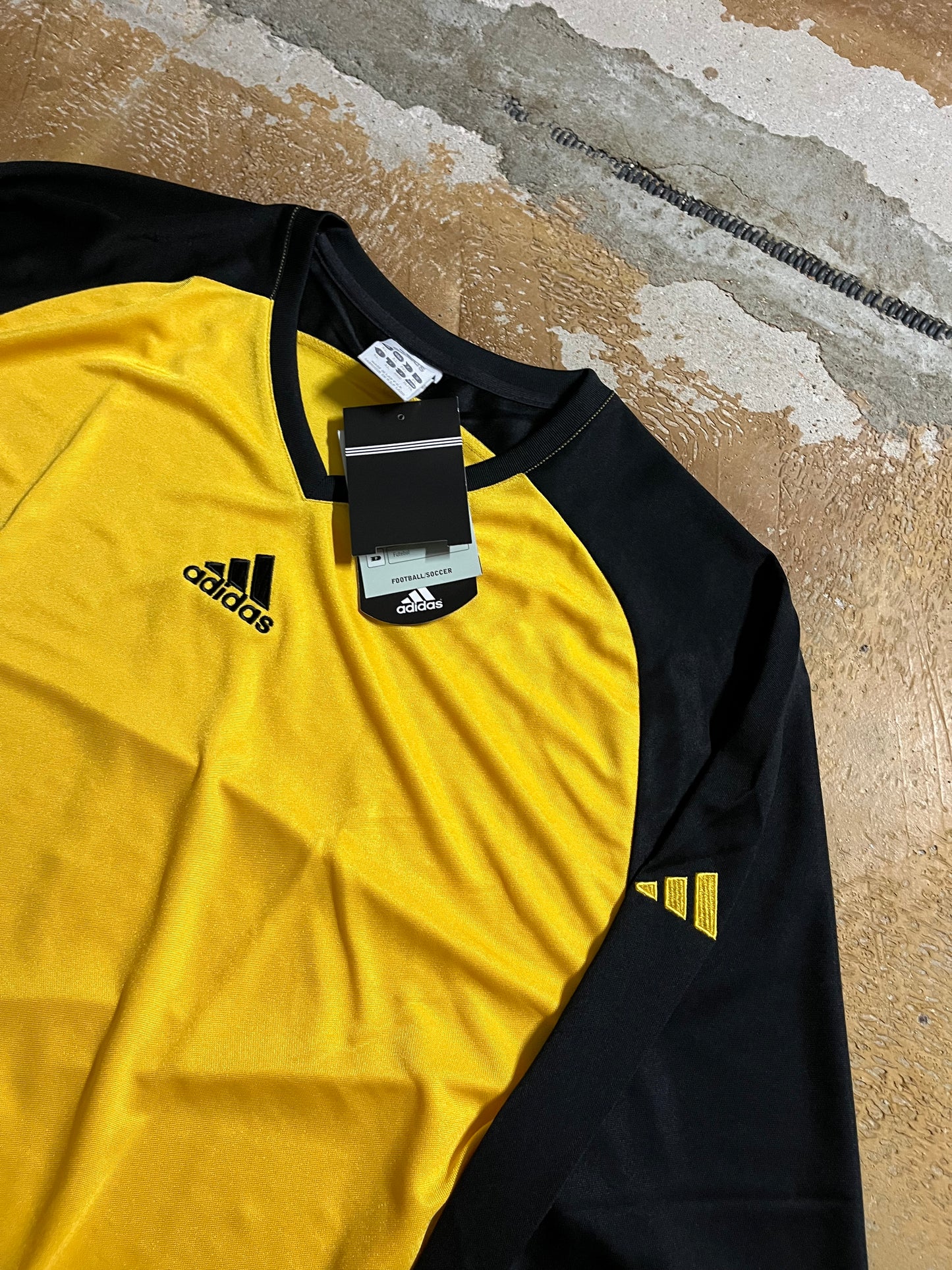 Adidas vintage sport longsleeve NEW - XL