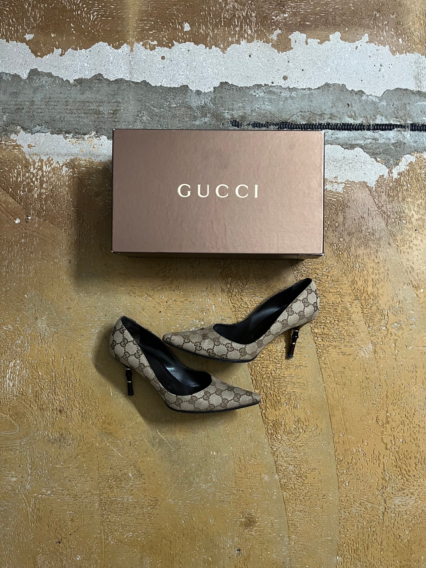 Gucci monogram vintage kitten heels - 37,5