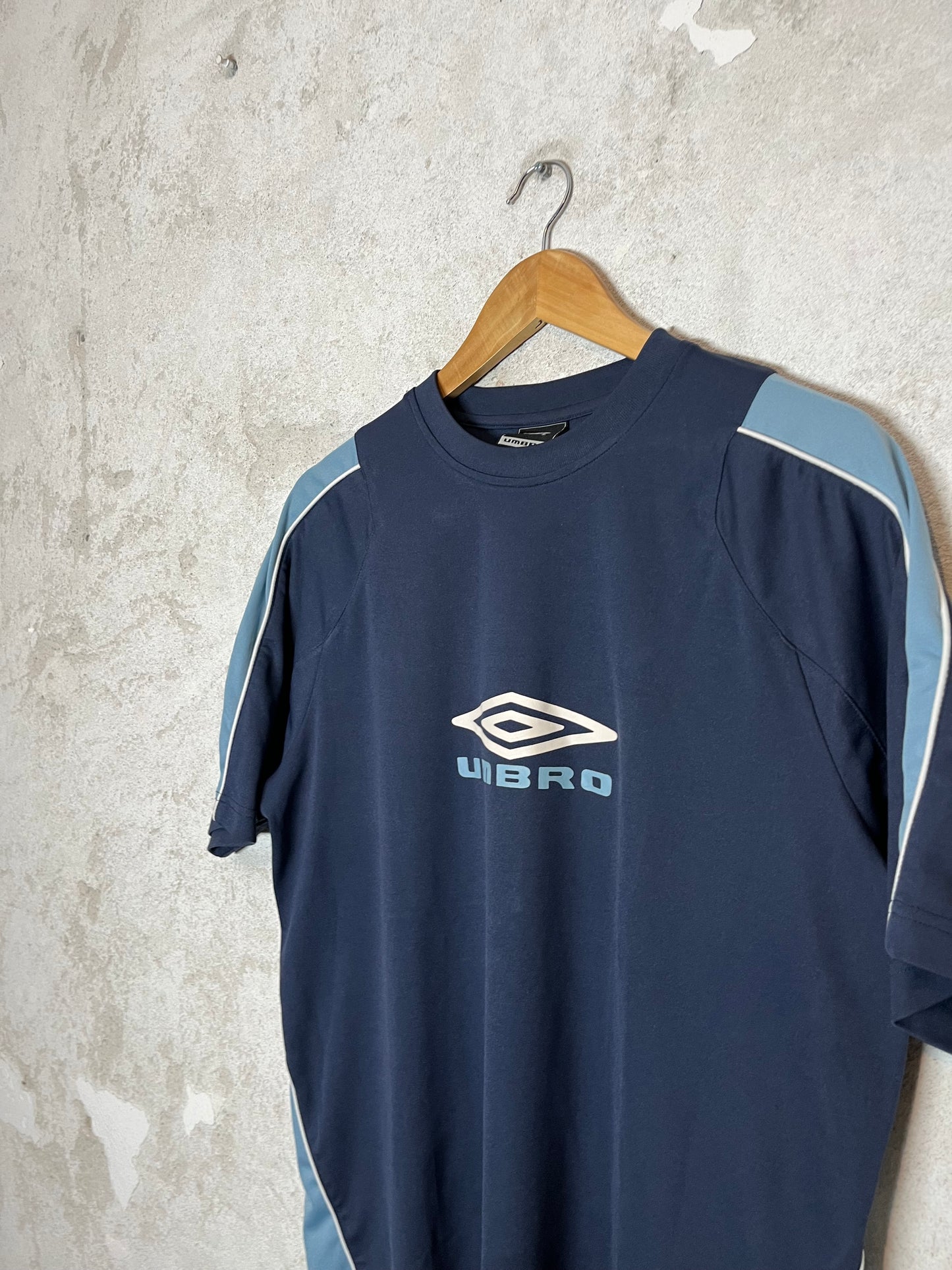 Umbro vintage sport shirt - L