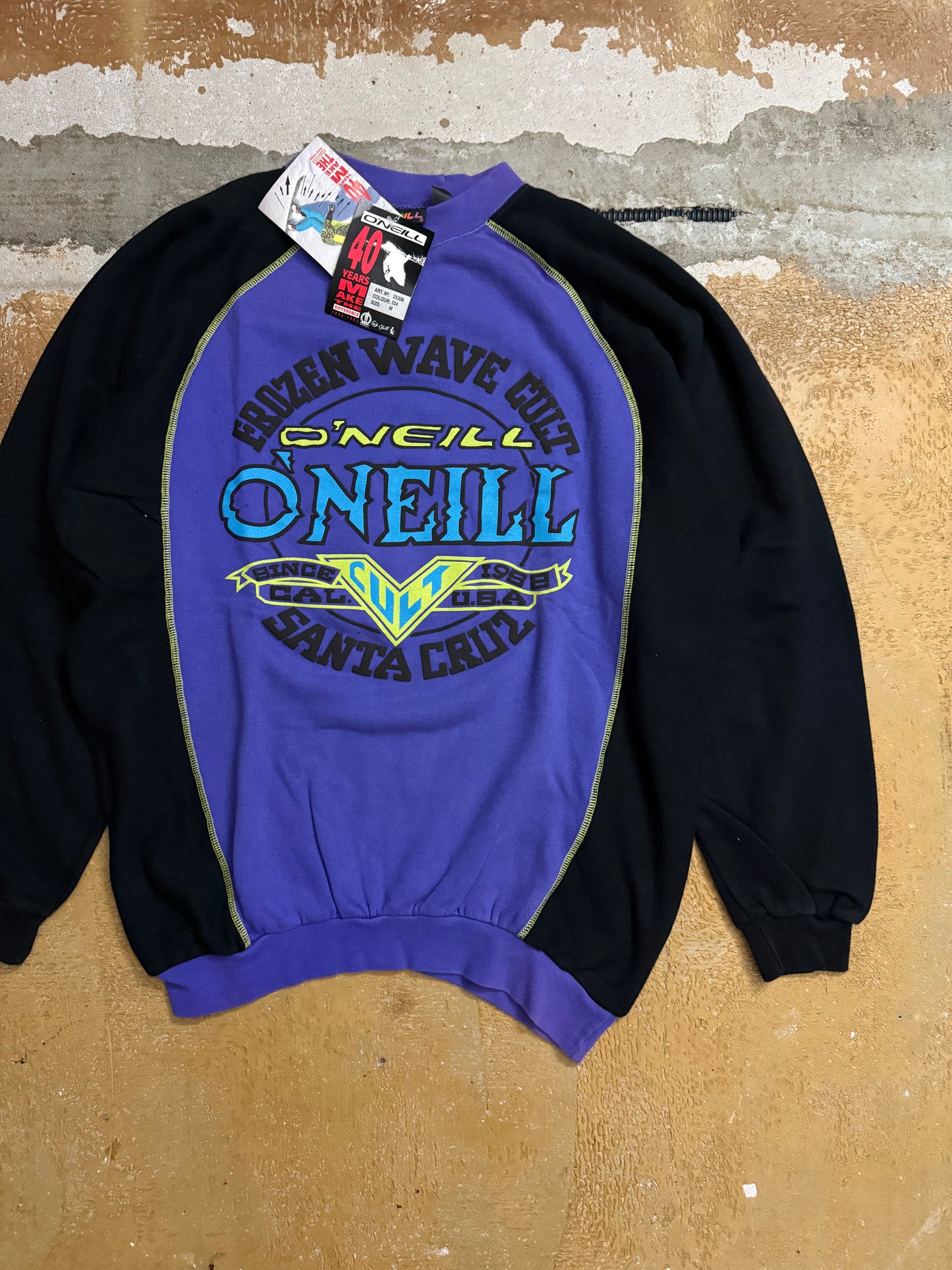 O’neill vintage sweatshirt new with tags RARE - M