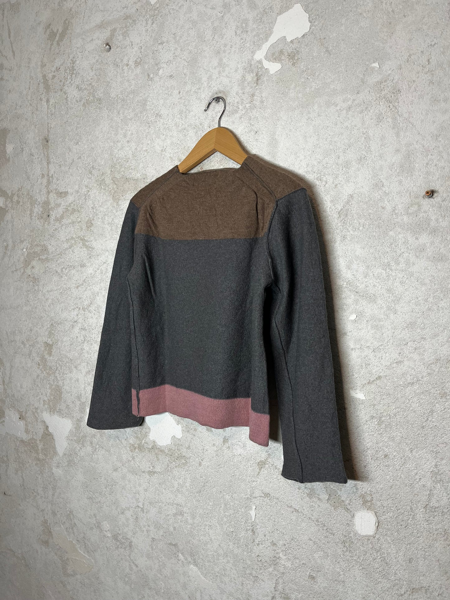 Comme des Garcons felt wool embroidered letter knit sweater - XS