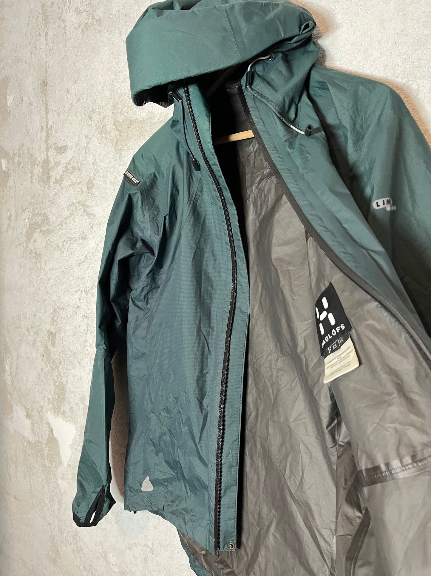 Haglöfs gore-tex L.I.M. series gorpcore rain jacket - XS