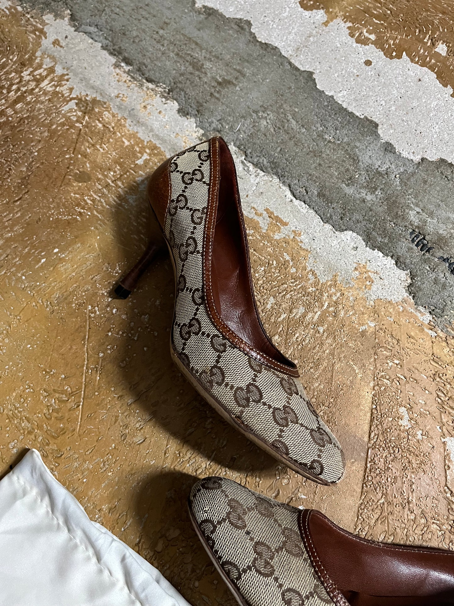 Gucci monogram kitten heels - 36