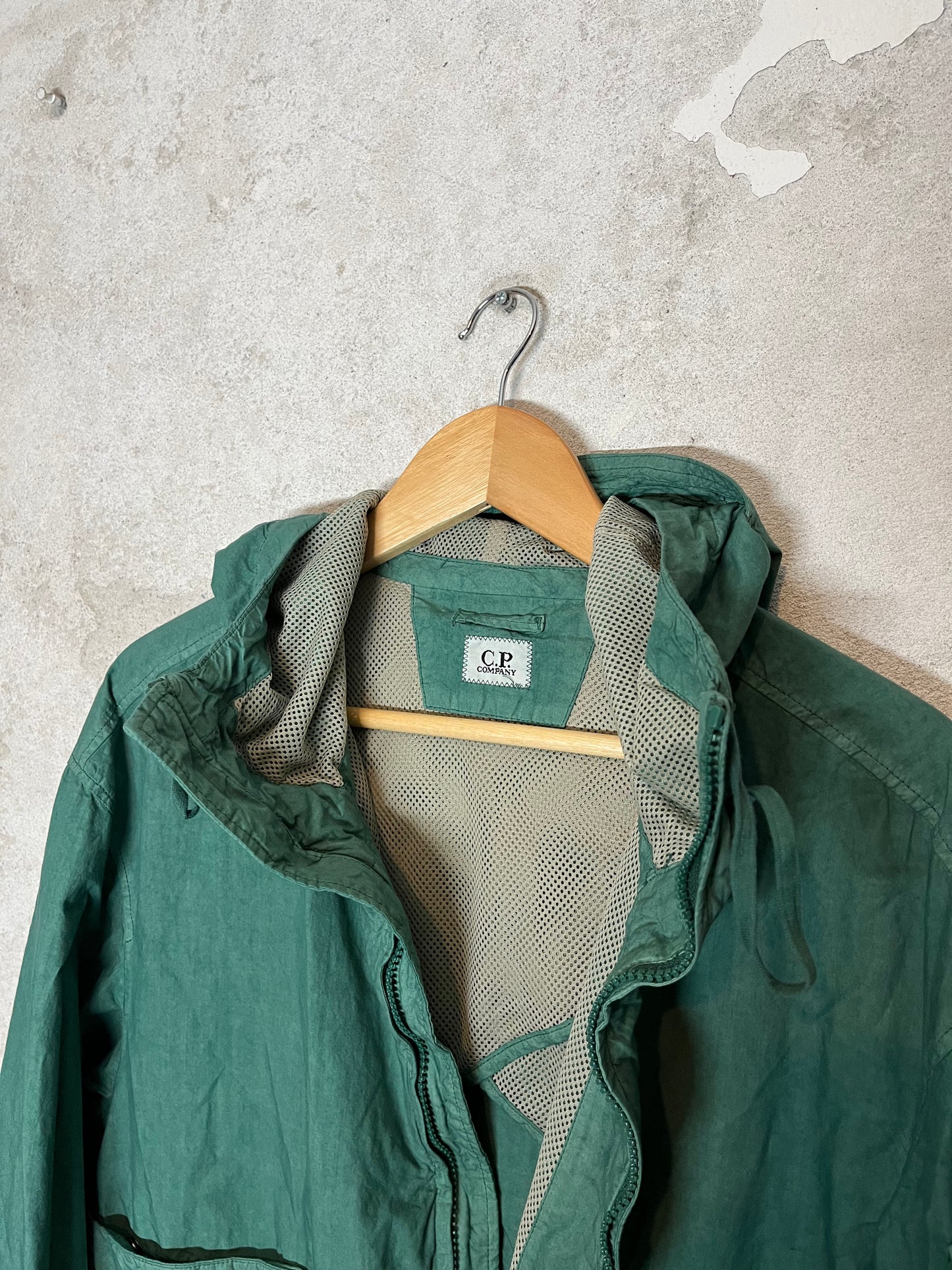 CP Company waxed cotton lense jacket - M