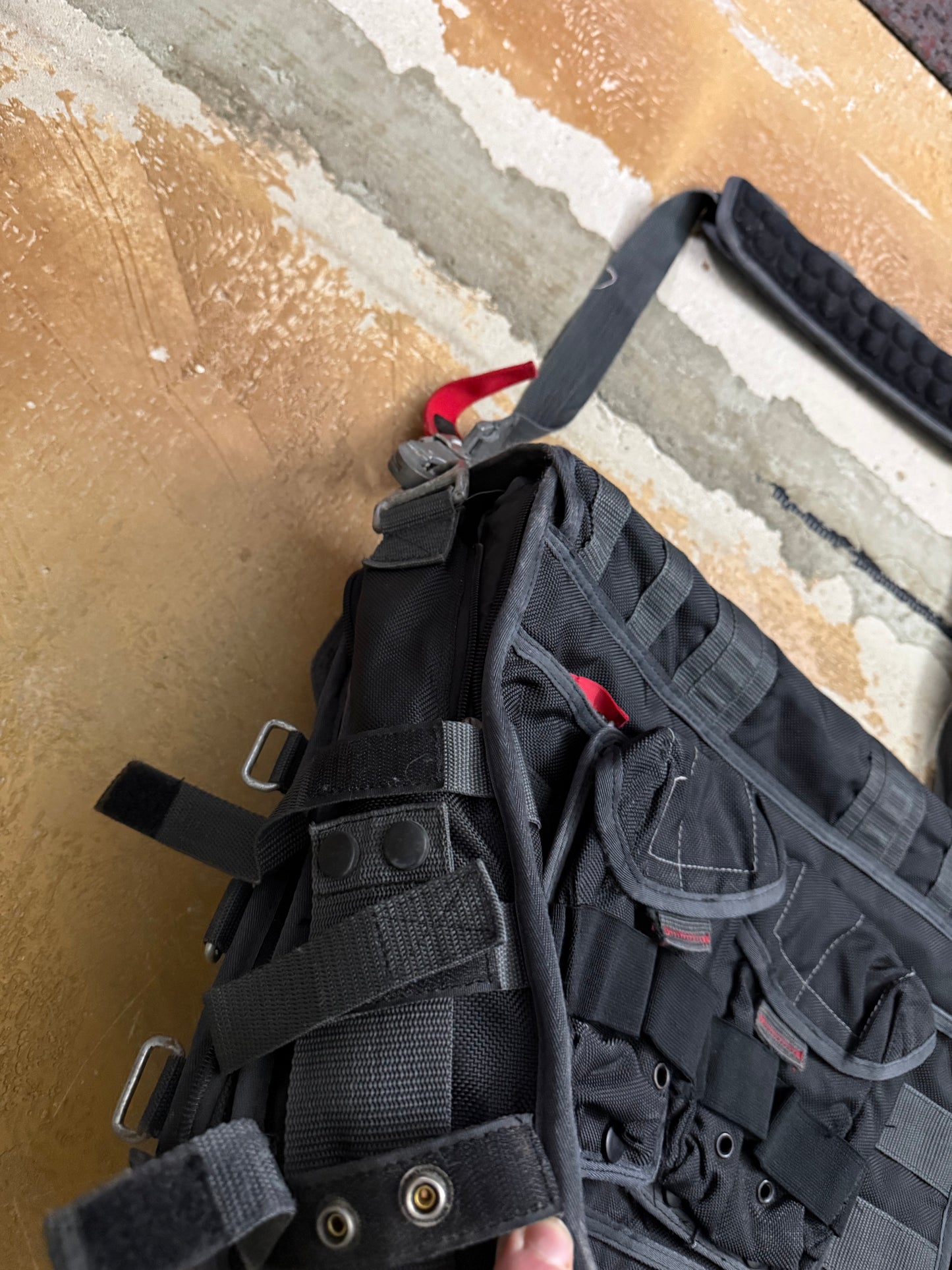 Oakley 2005 Dexter Tactical Field Gear laptop sling bag