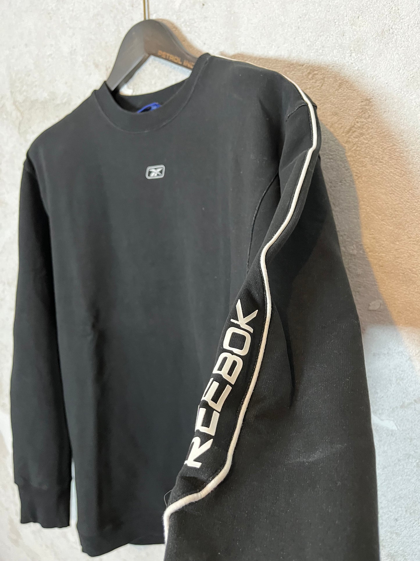 Reebok vintage sweater - M