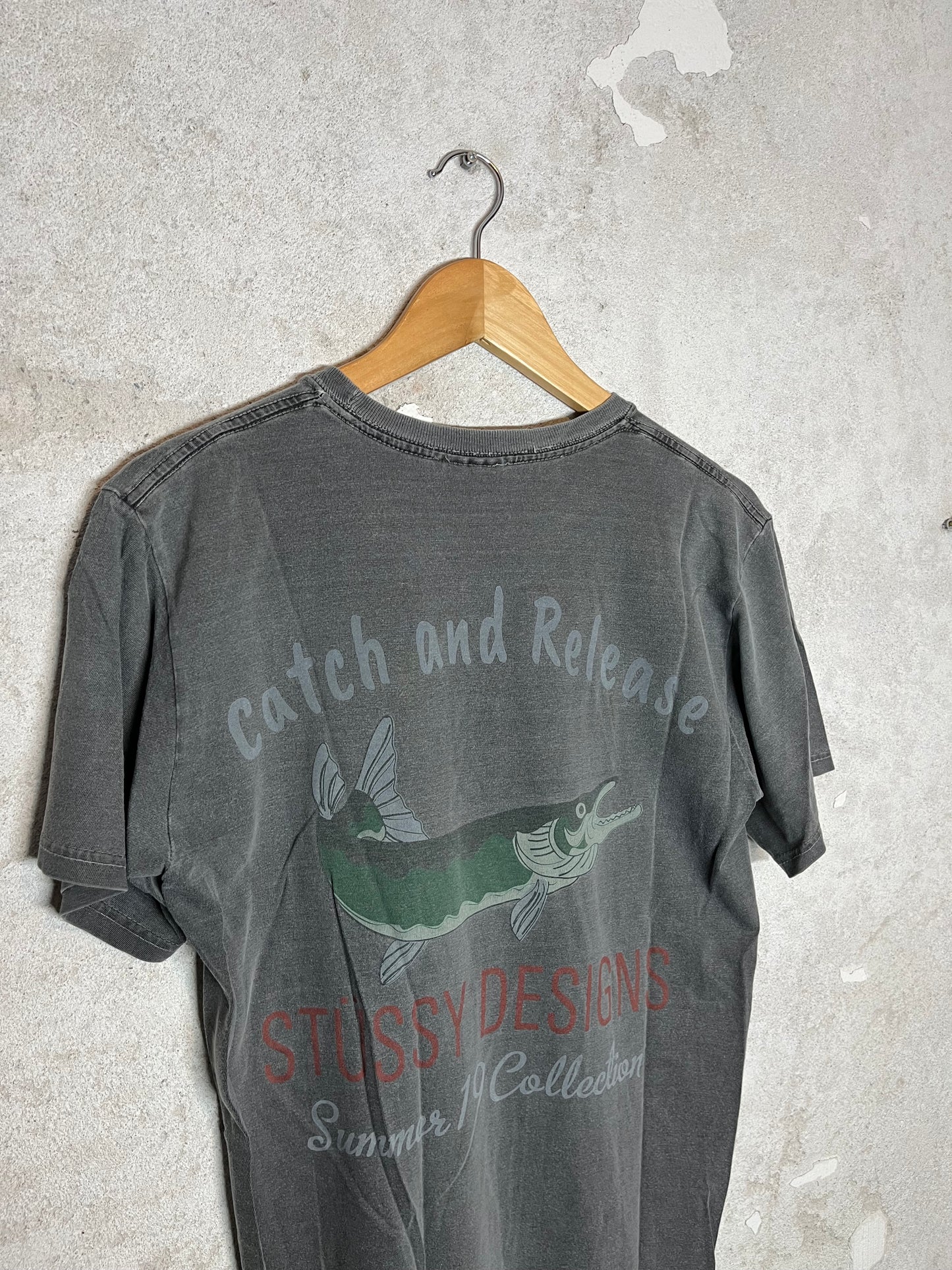 Stüssy vintage catch & release t-shirt - S