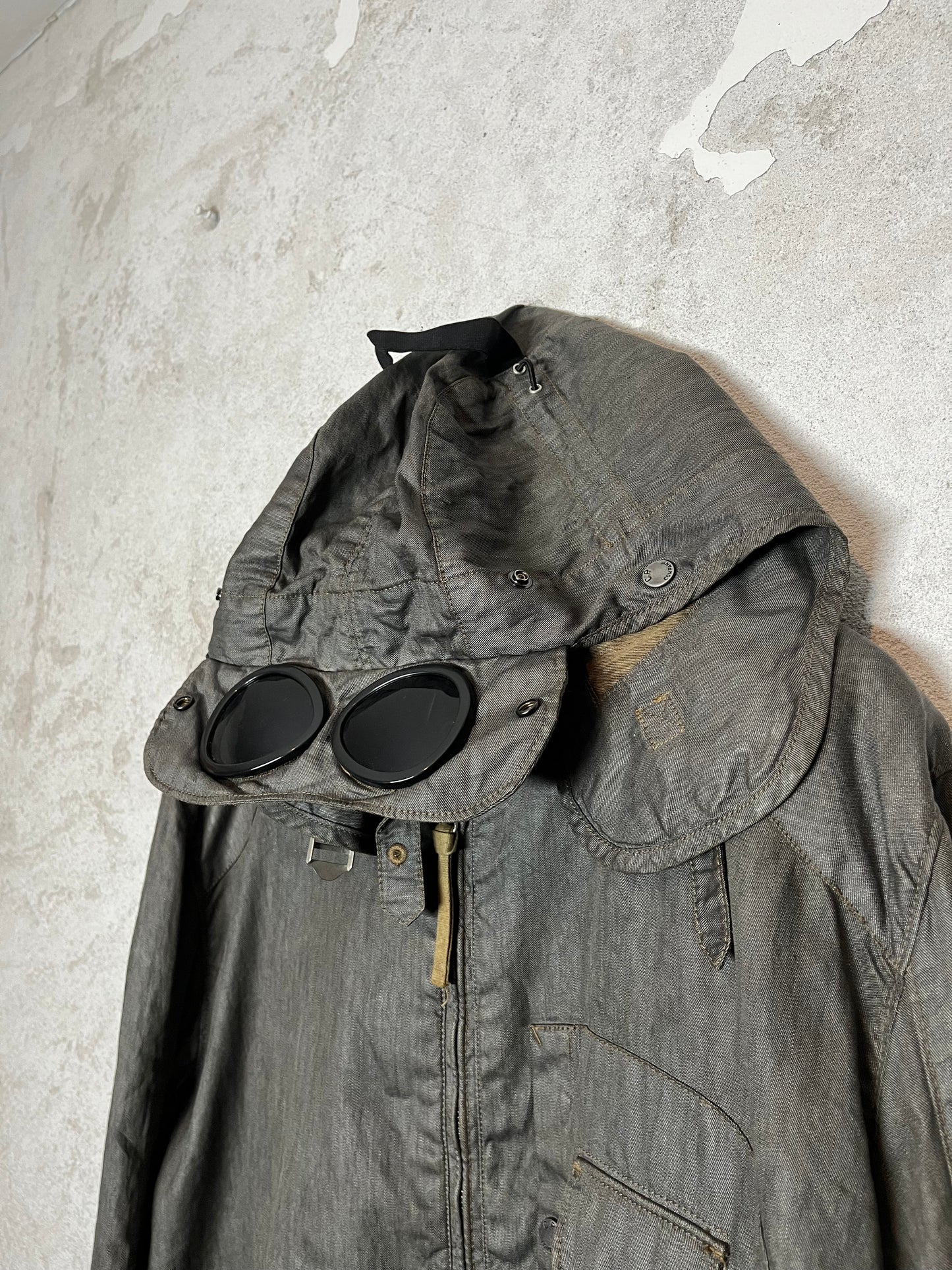 CP Company Laminated Linen Goggle Jacket - XL