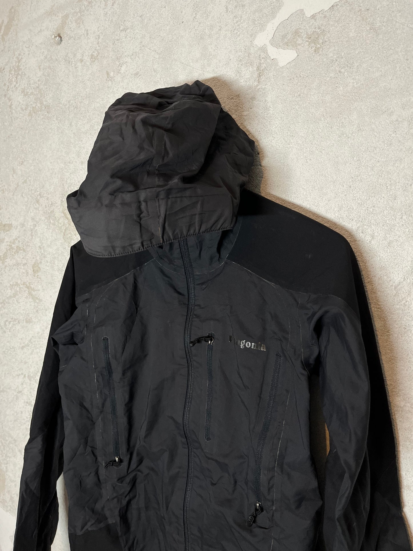 Patagonia hooded rain jacket - XS