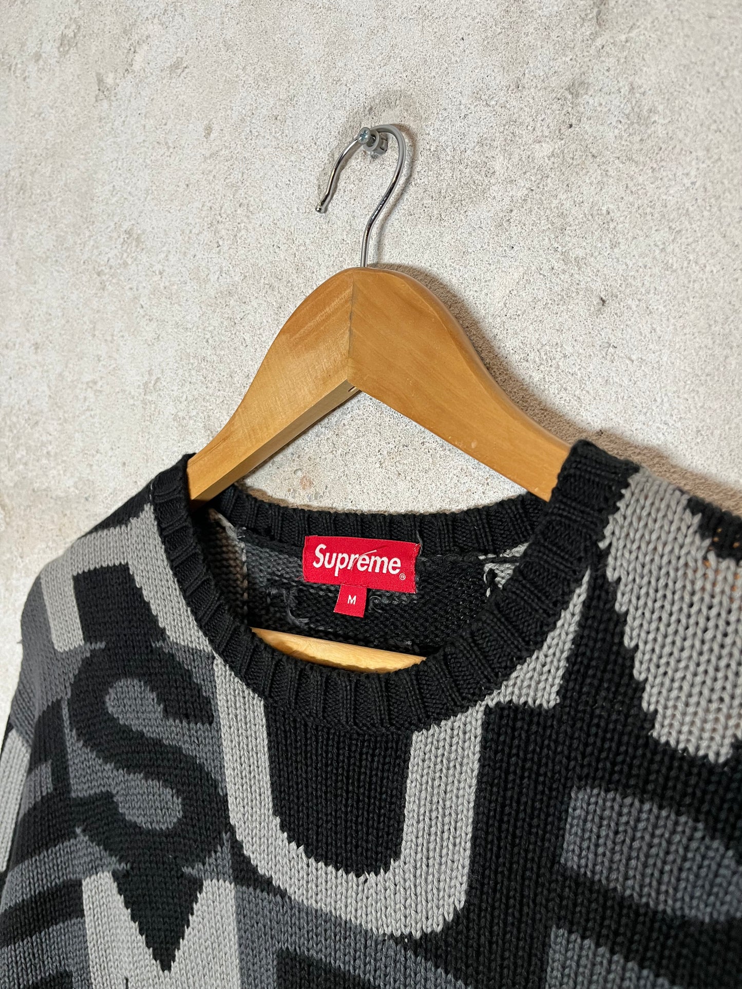 Supreme Big Letter knit sweater - L