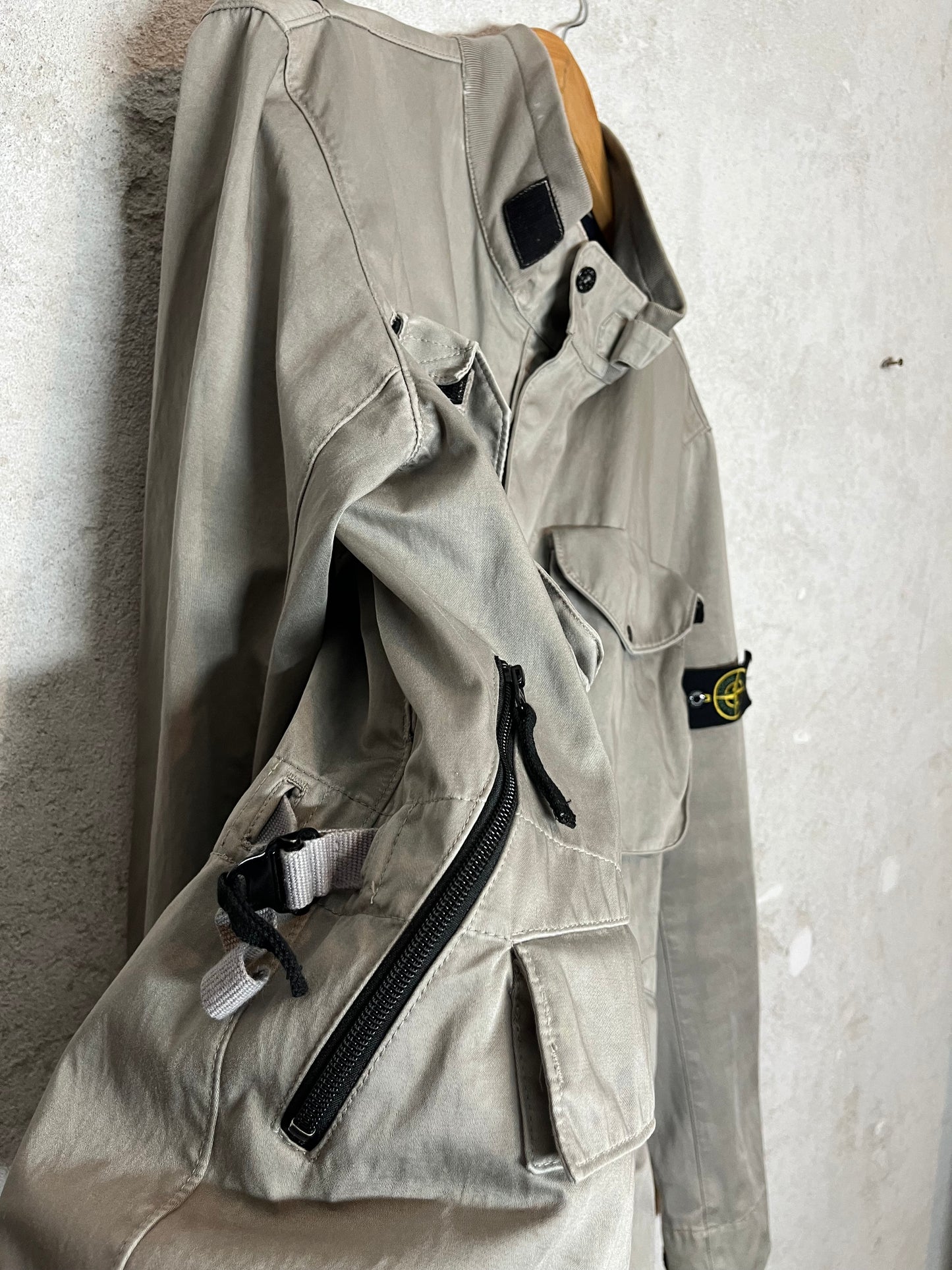 Stone Island multipocket field jacket special material - L