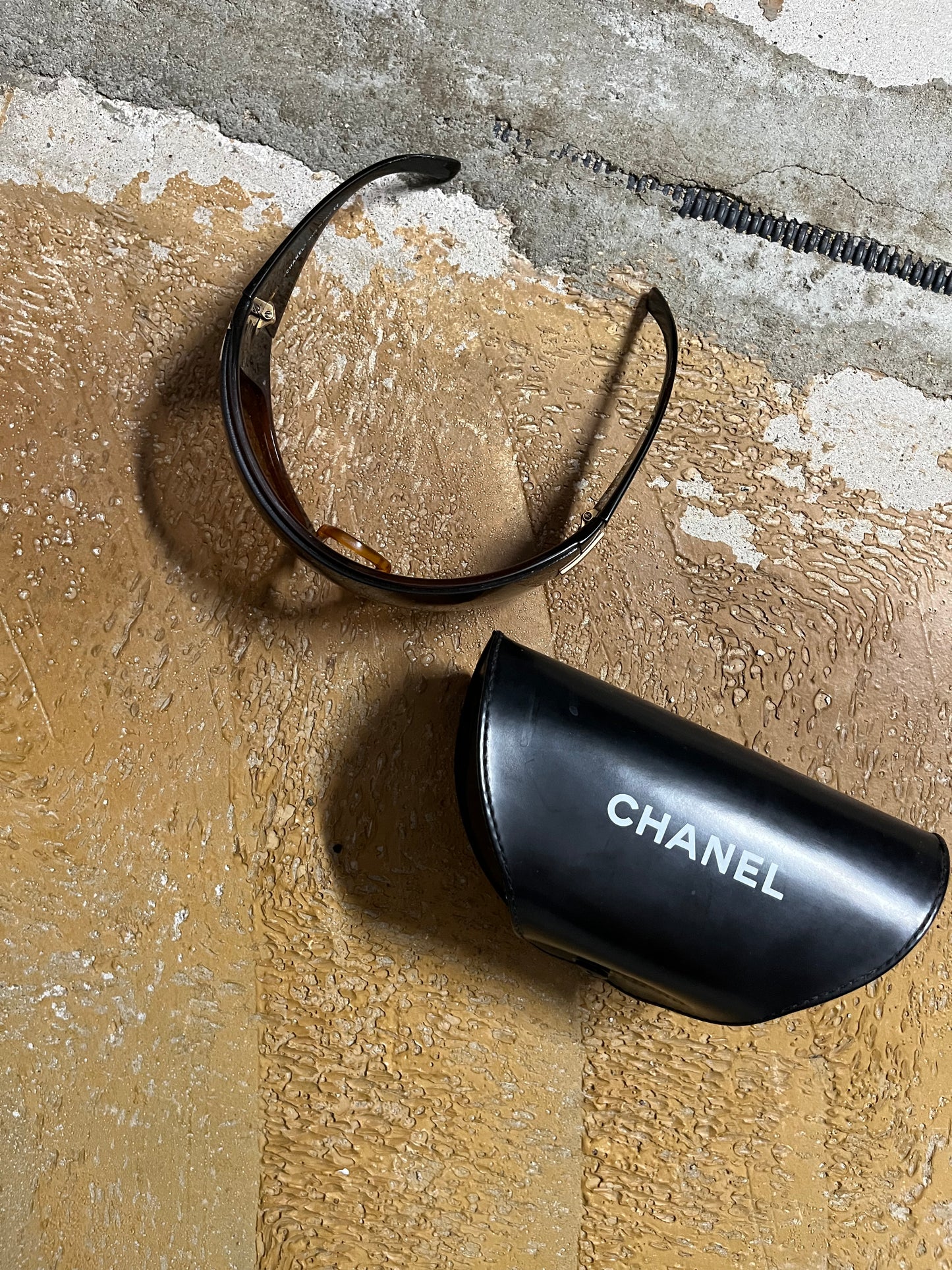 Chanel vintage sunglasses + box (5086 c.830/13 110)