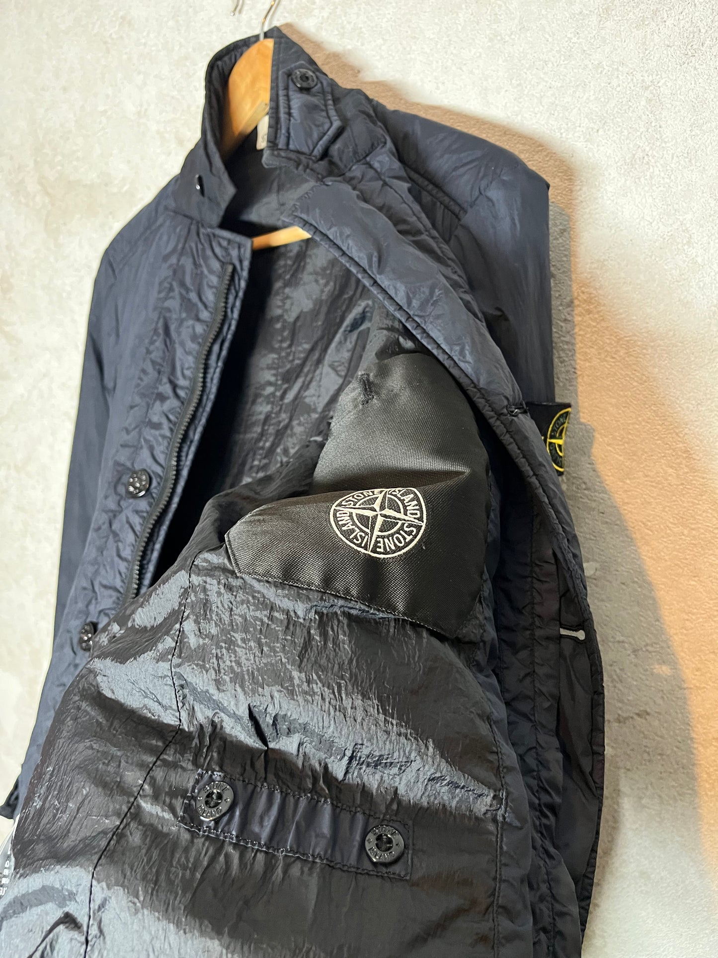 Stone Island Garment Dyed Crinkle Reps NY puffer jacket - S