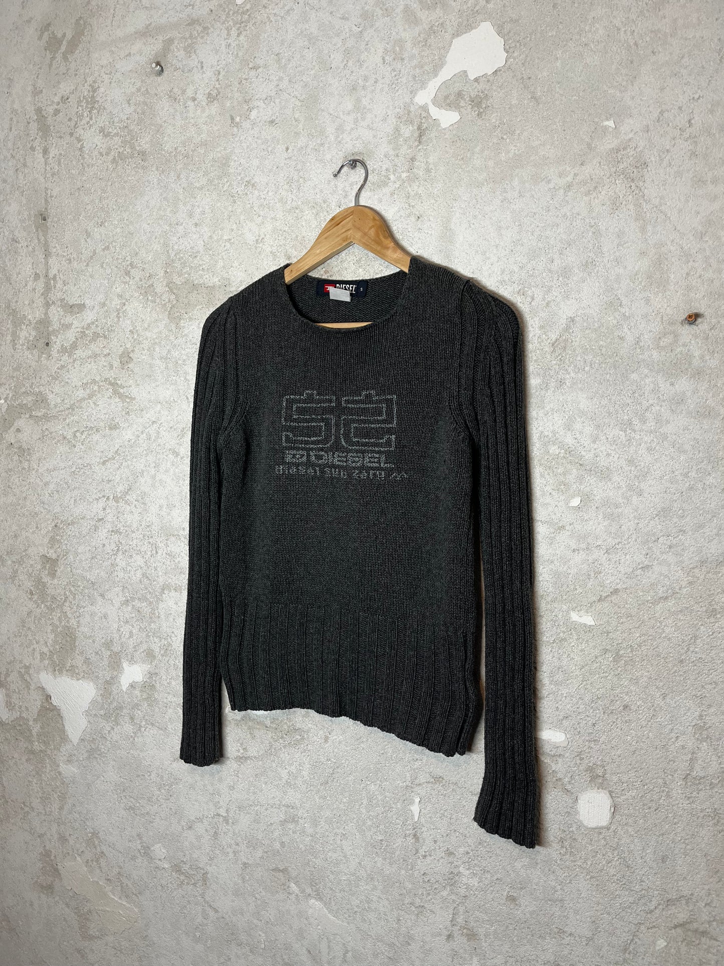 Diesel vintage 90s retro 2000s sweatshirt sweater