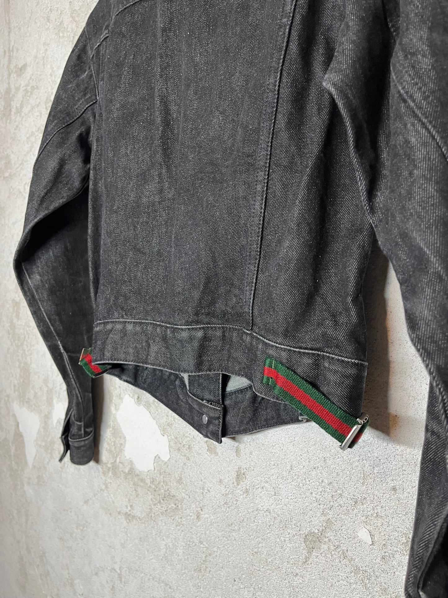 Gucci by Tom Ford red/green buckle 1998 denim jacket - M