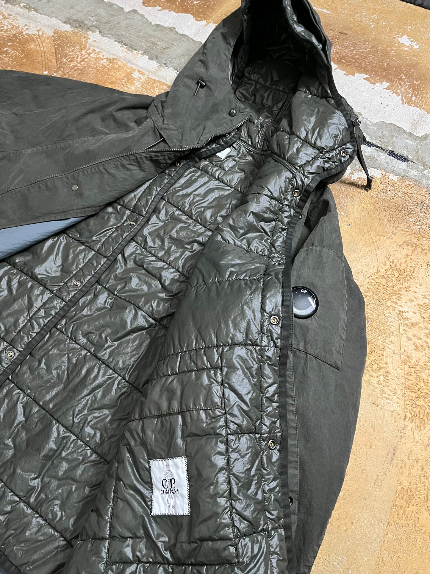 CP Company 50 fili rubber long parka jacket - XL